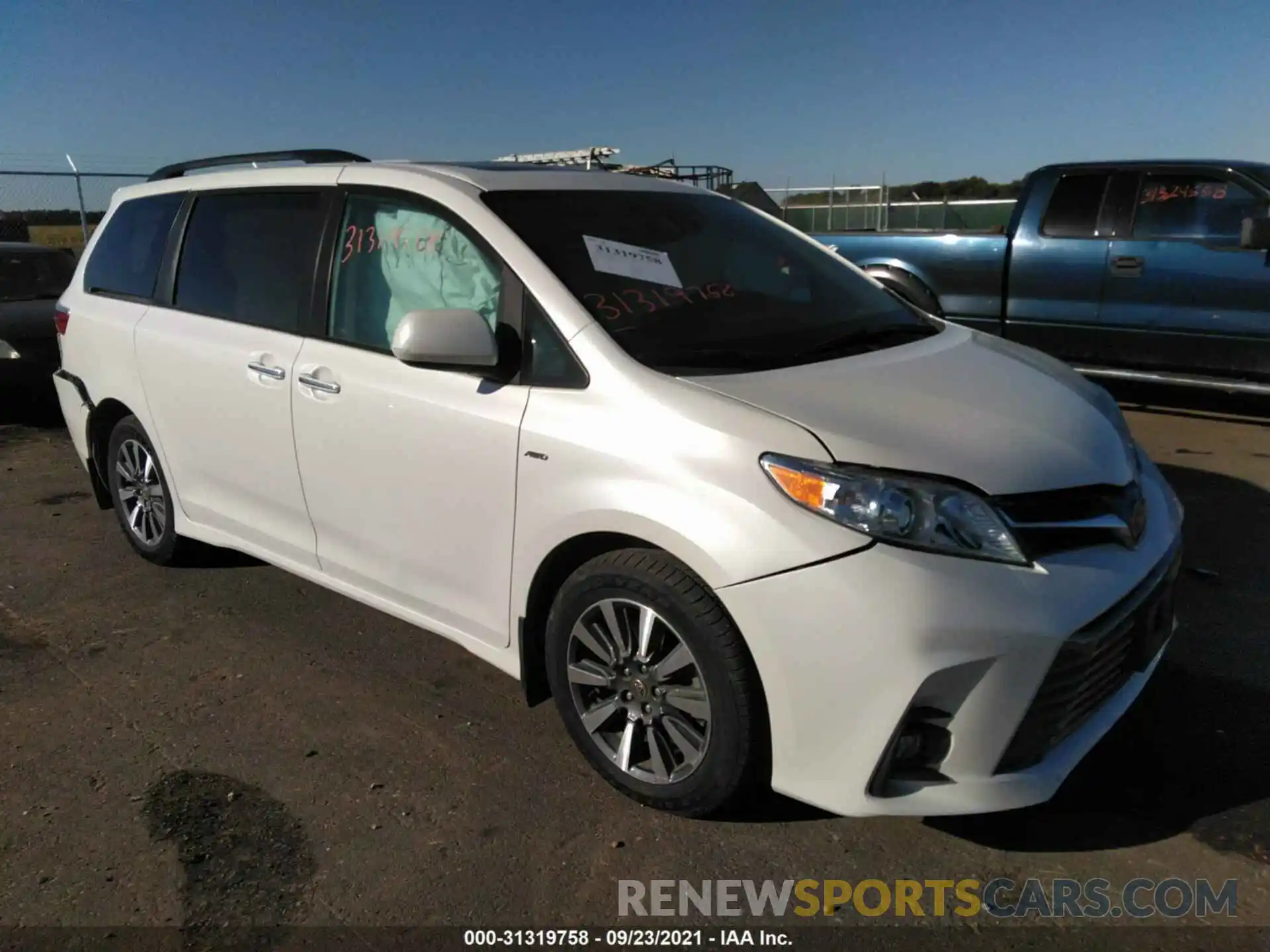 1 Photograph of a damaged car 5TDDZ3DC1LS234713 TOYOTA SIENNA 2020