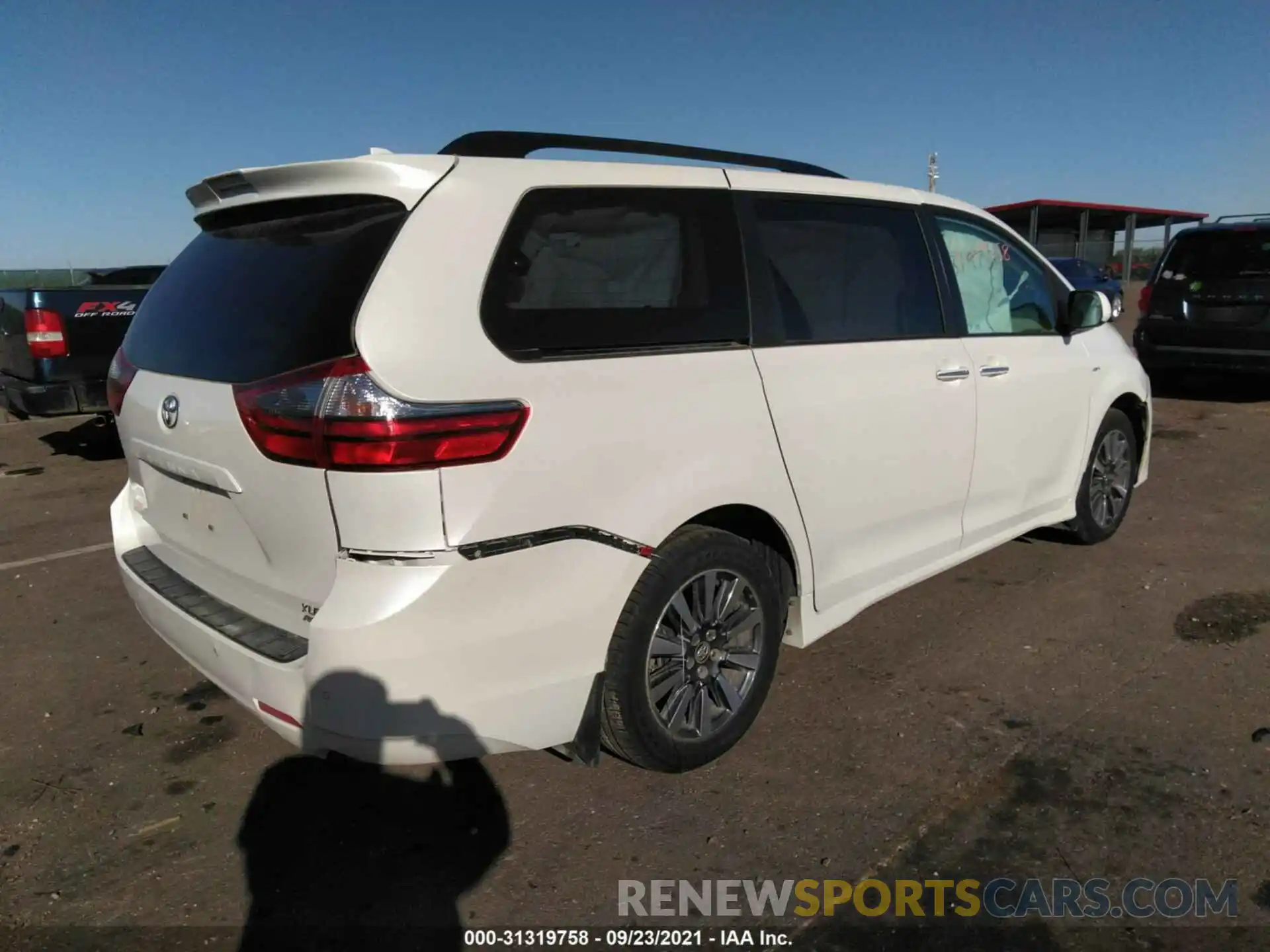 4 Фотография поврежденного автомобиля 5TDDZ3DC1LS234713 TOYOTA SIENNA 2020