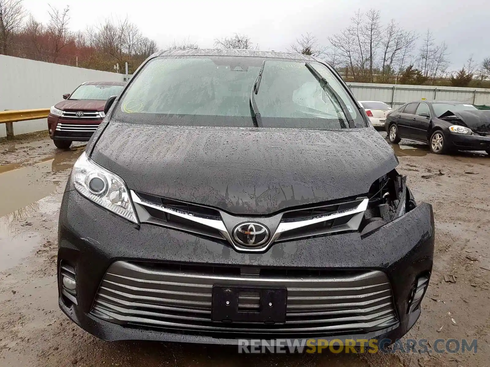 7 Photograph of a damaged car 5TDDZ3DC1LS236011 TOYOTA SIENNA 2020