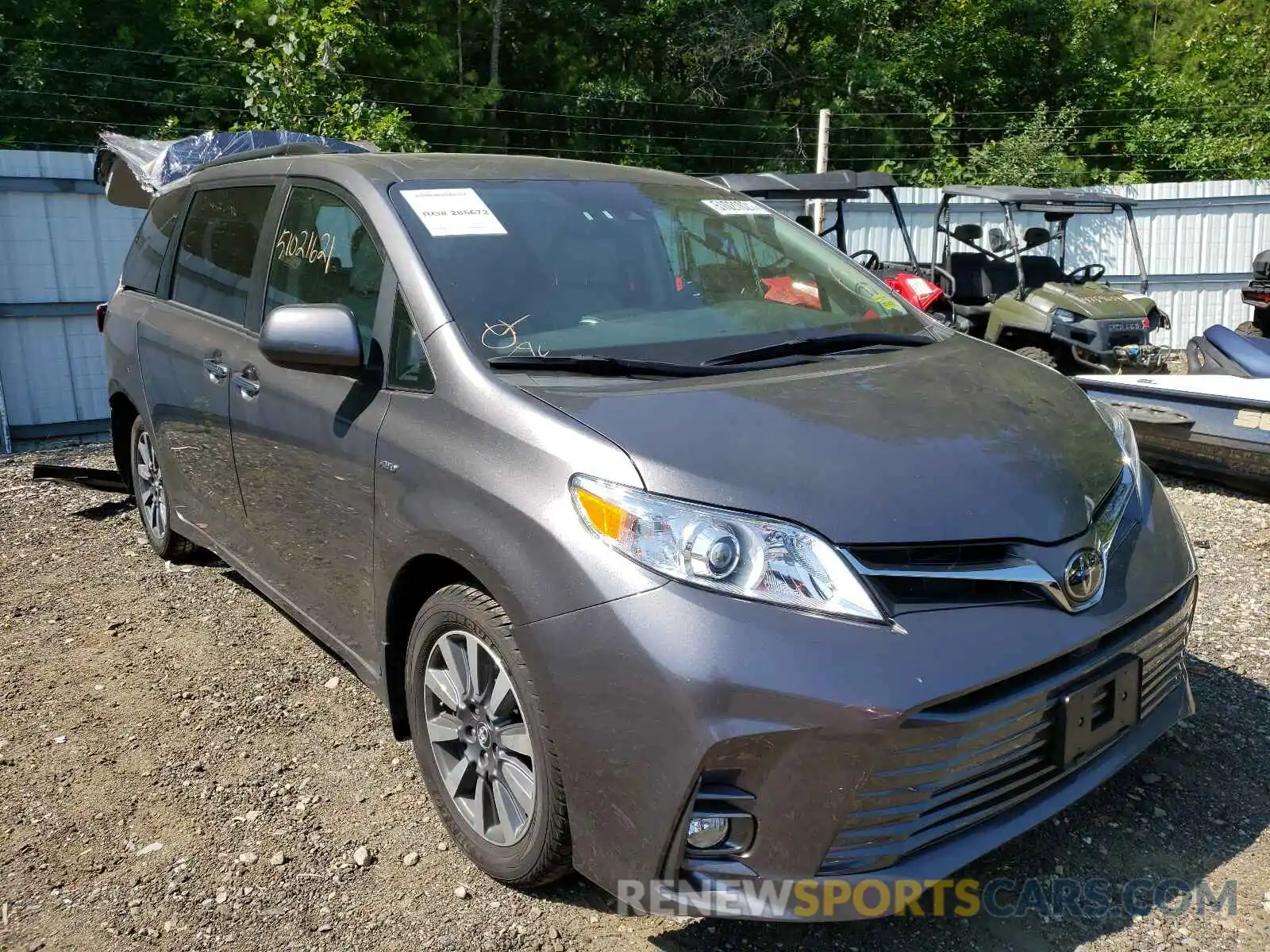 1 Photograph of a damaged car 5TDDZ3DC1LS236655 TOYOTA SIENNA 2020