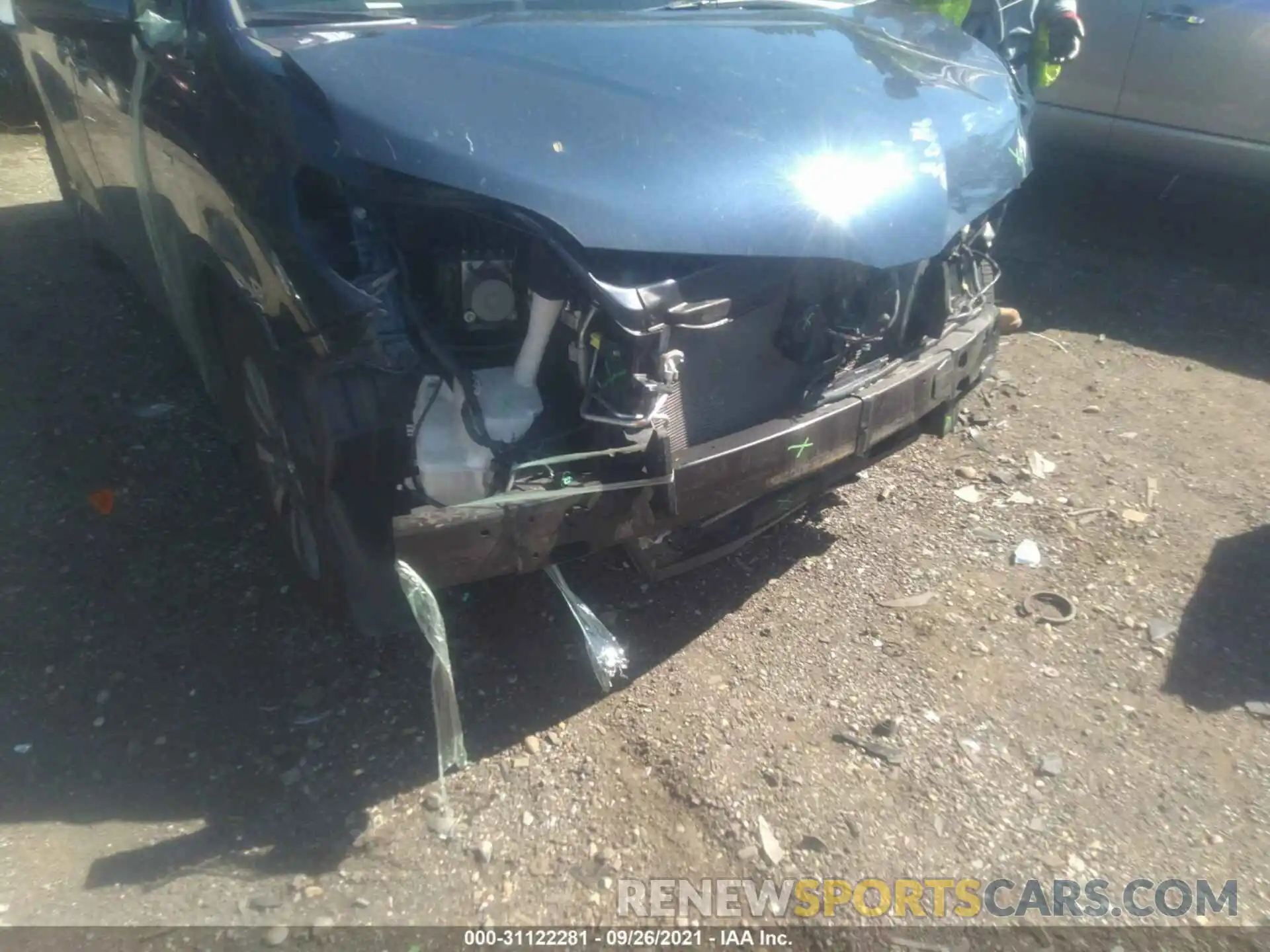 6 Photograph of a damaged car 5TDDZ3DC1LS237644 TOYOTA SIENNA 2020