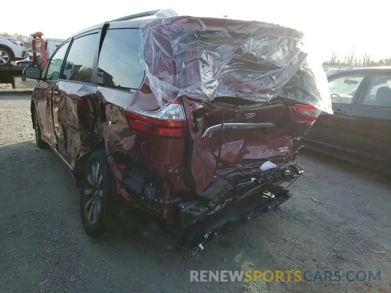 3 Photograph of a damaged car 5TDDZ3DC1LS242486 TOYOTA SIENNA 2020