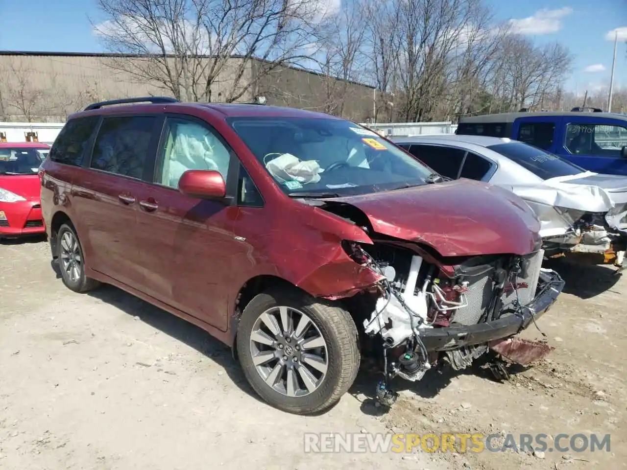 1 Photograph of a damaged car 5TDDZ3DC1LS243542 TOYOTA SIENNA 2020