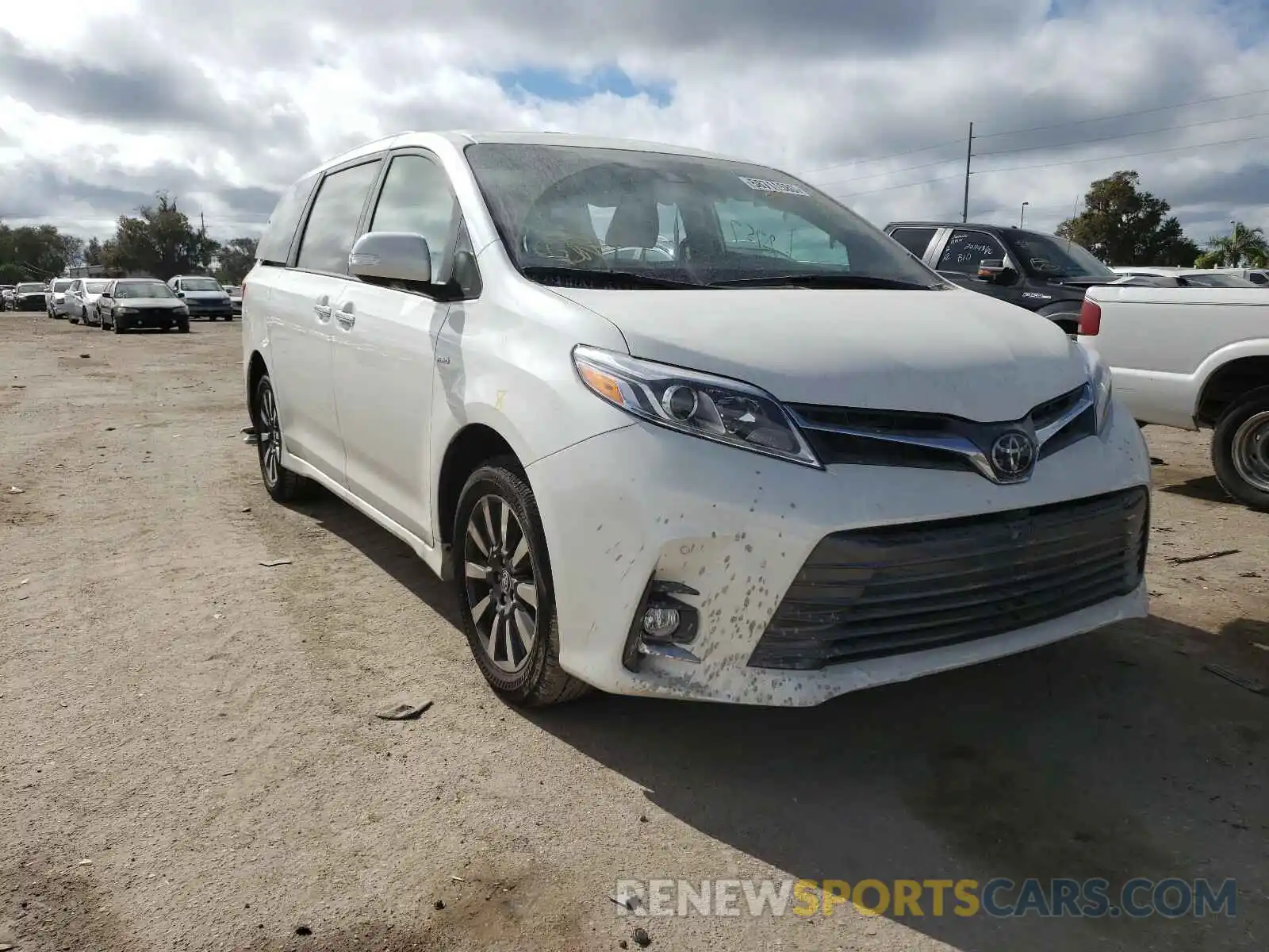 1 Photograph of a damaged car 5TDDZ3DC1LS250295 TOYOTA SIENNA 2020