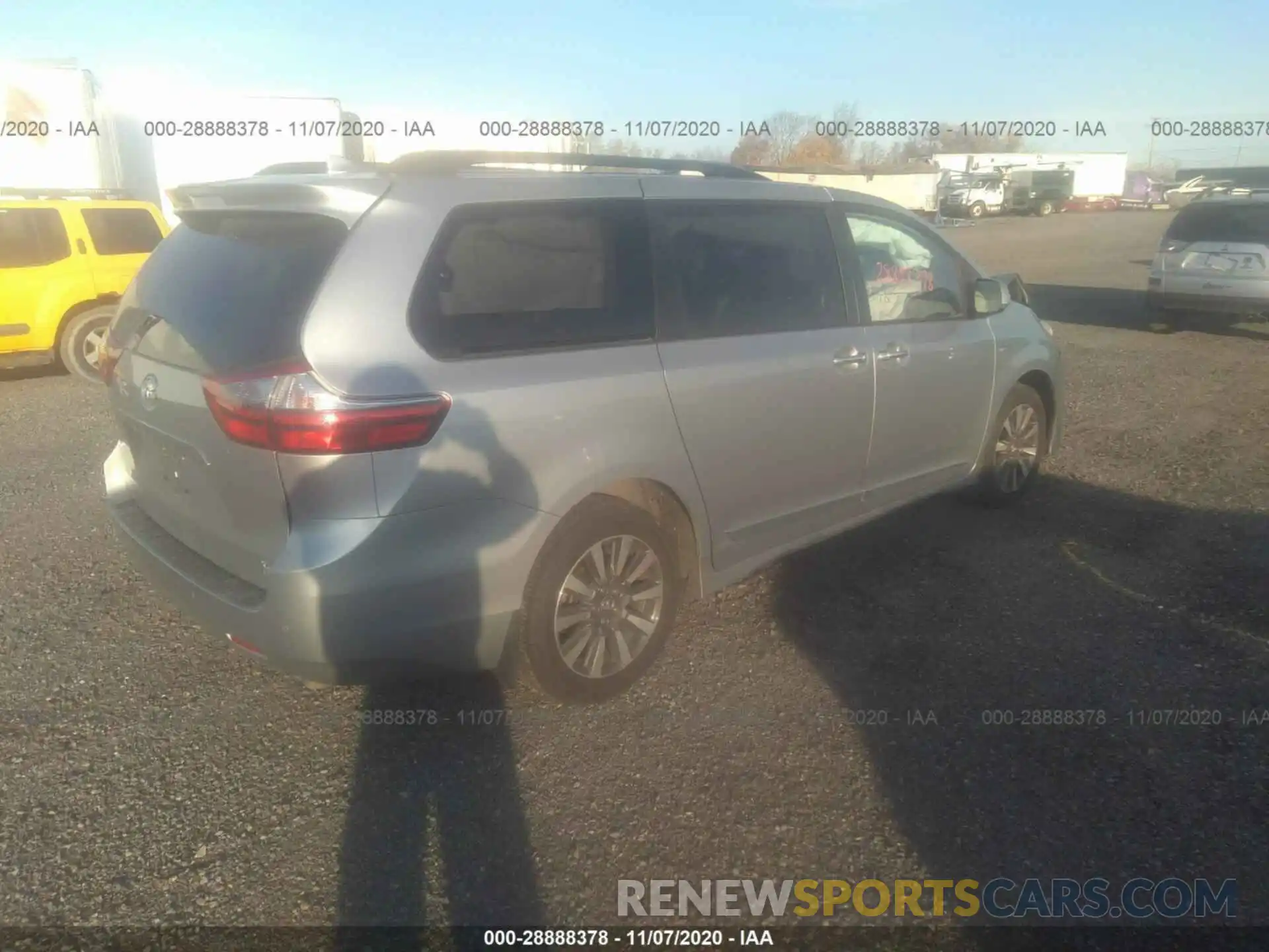 4 Фотография поврежденного автомобиля 5TDDZ3DC2LS230279 TOYOTA SIENNA 2020