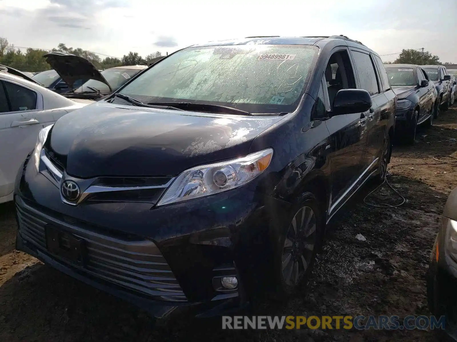 2 Photograph of a damaged car 5TDDZ3DC2LS239077 TOYOTA SIENNA 2020