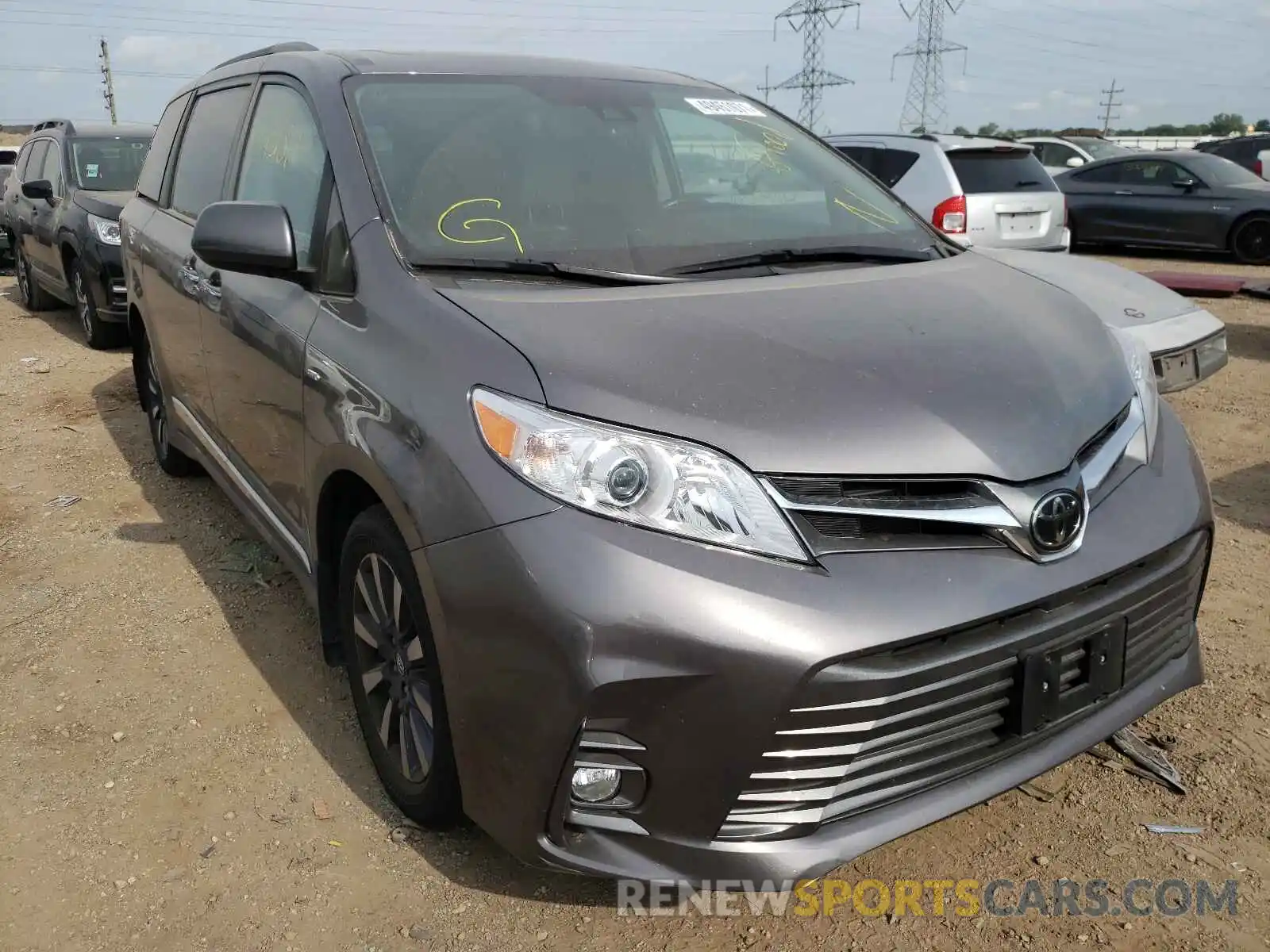 1 Photograph of a damaged car 5TDDZ3DC3LS228122 TOYOTA SIENNA 2020