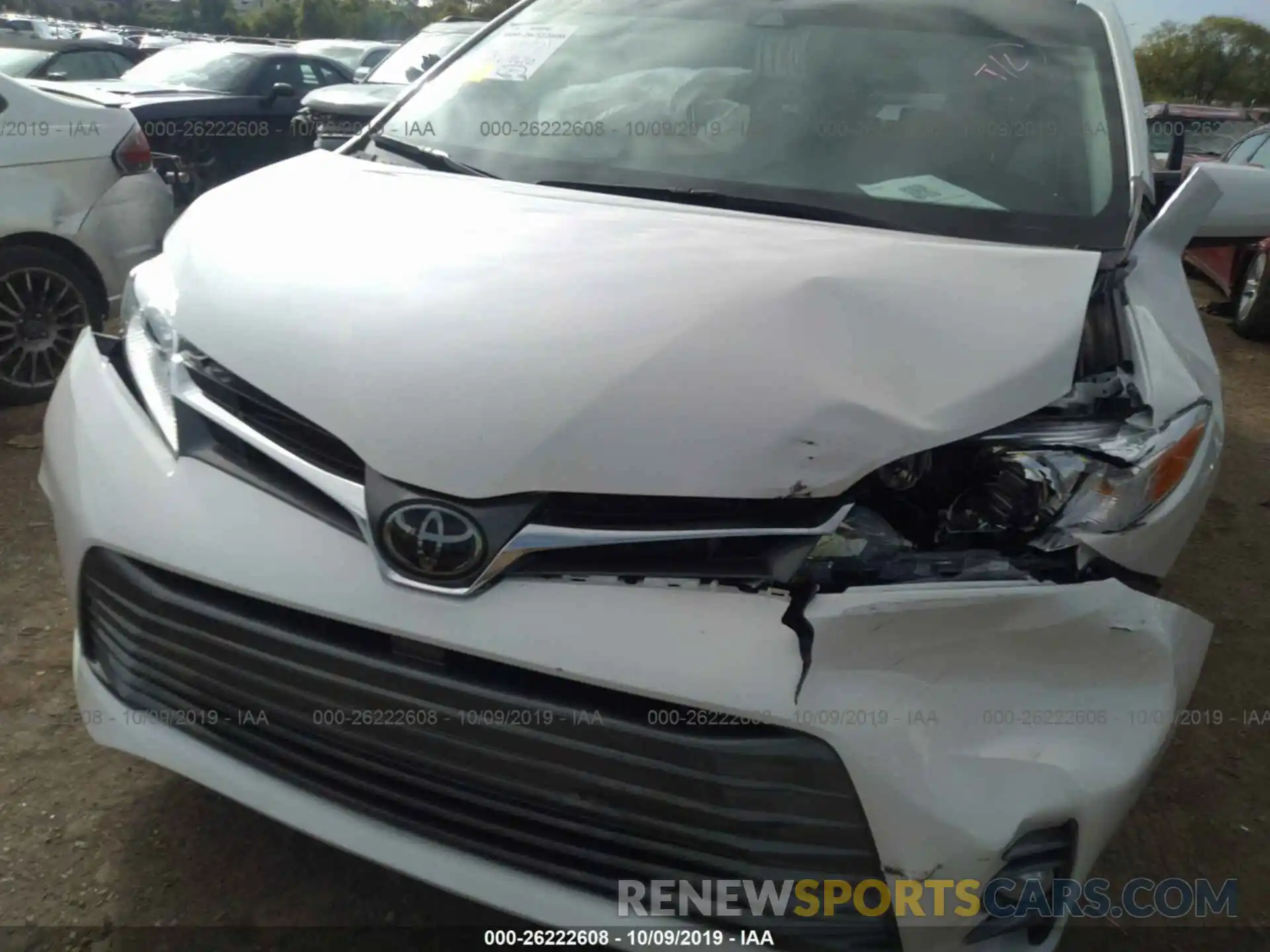 6 Photograph of a damaged car 5TDDZ3DC3LS228749 TOYOTA SIENNA 2020