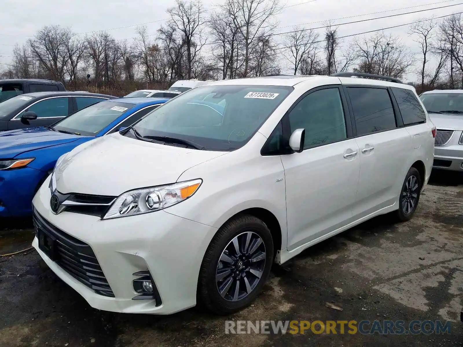 2 Photograph of a damaged car 5TDDZ3DC3LS229240 TOYOTA SIENNA 2020