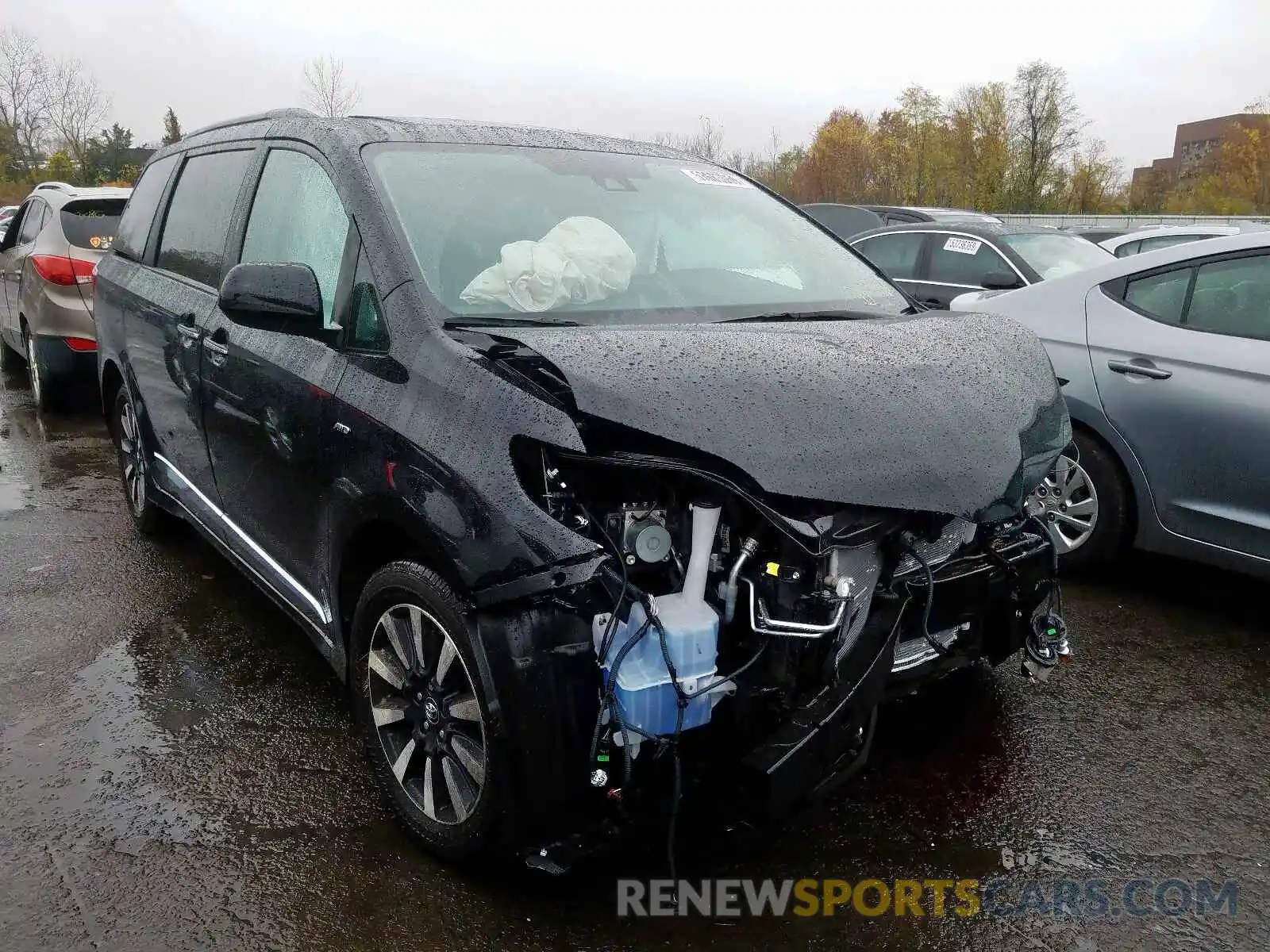 1 Photograph of a damaged car 5TDDZ3DC3LS229691 TOYOTA SIENNA 2020