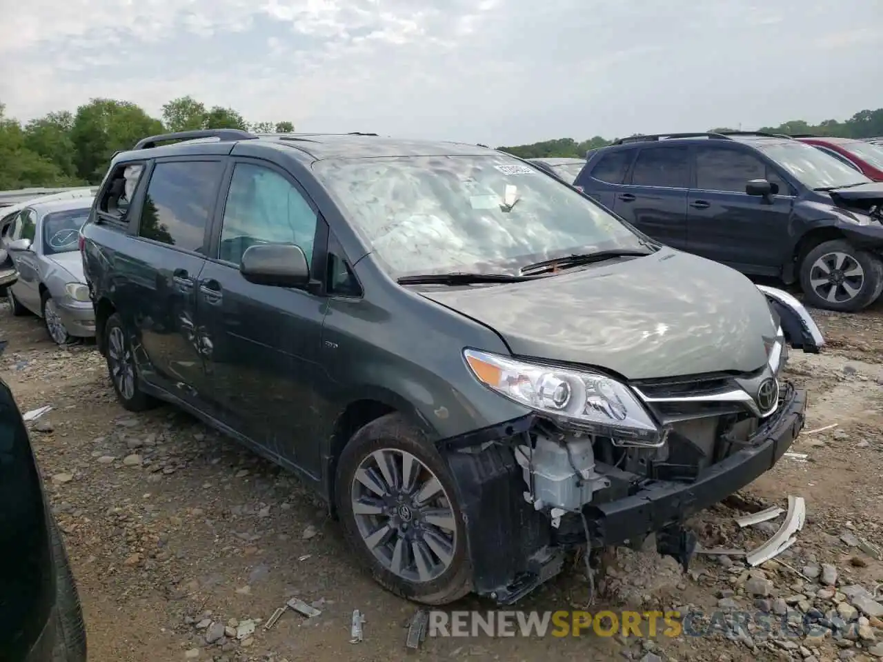 1 Photograph of a damaged car 5TDDZ3DC3LS242439 TOYOTA SIENNA 2020