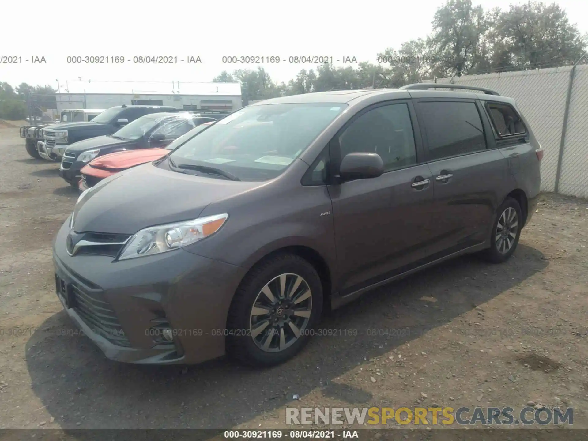 2 Photograph of a damaged car 5TDDZ3DC3LS244871 TOYOTA SIENNA 2020