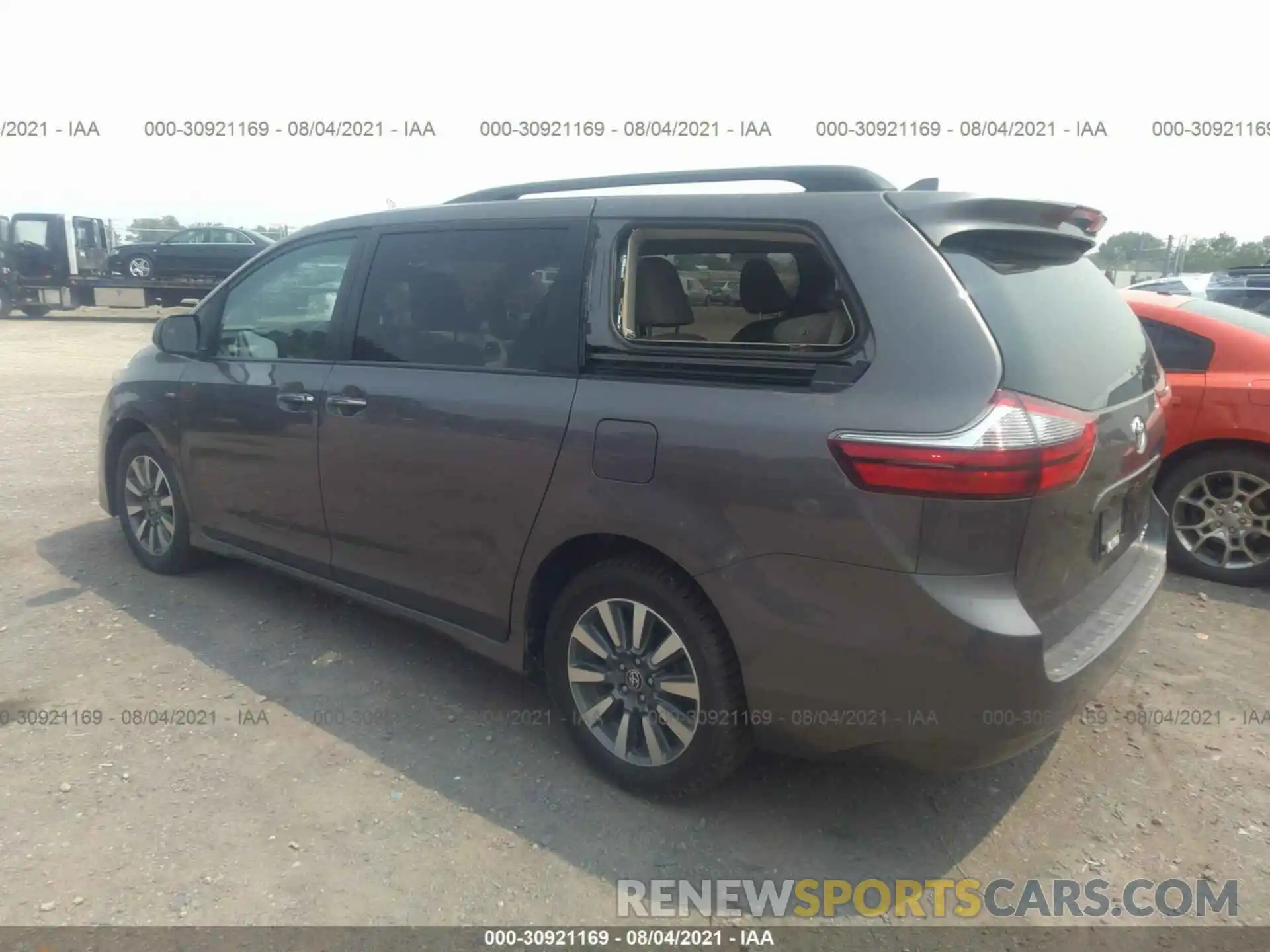 3 Photograph of a damaged car 5TDDZ3DC3LS244871 TOYOTA SIENNA 2020