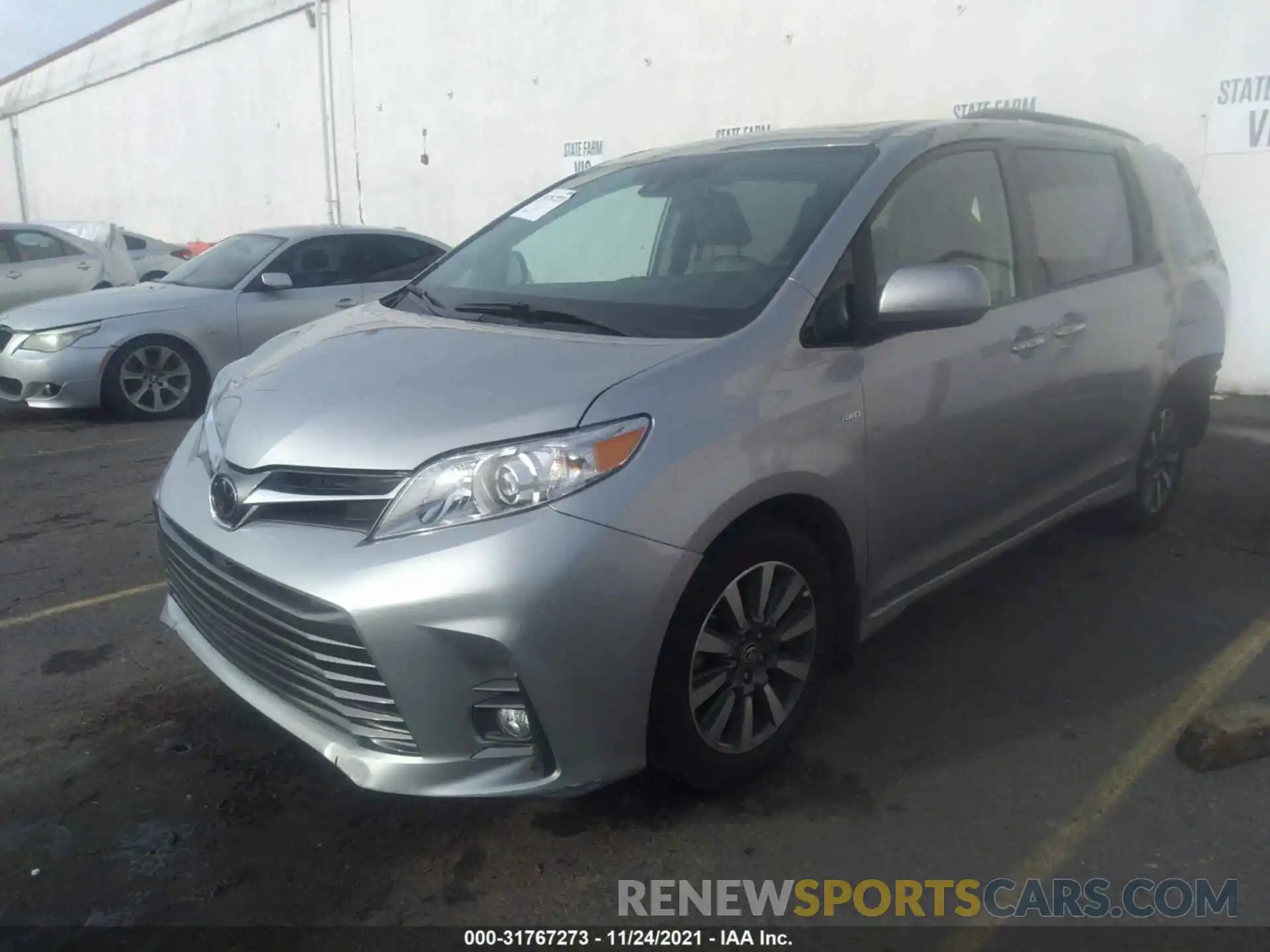 2 Photograph of a damaged car 5TDDZ3DC3LS251061 TOYOTA SIENNA 2020