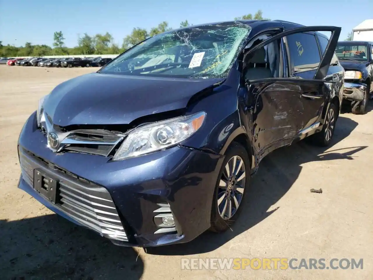 2 Photograph of a damaged car 5TDDZ3DC3LS251254 TOYOTA SIENNA 2020