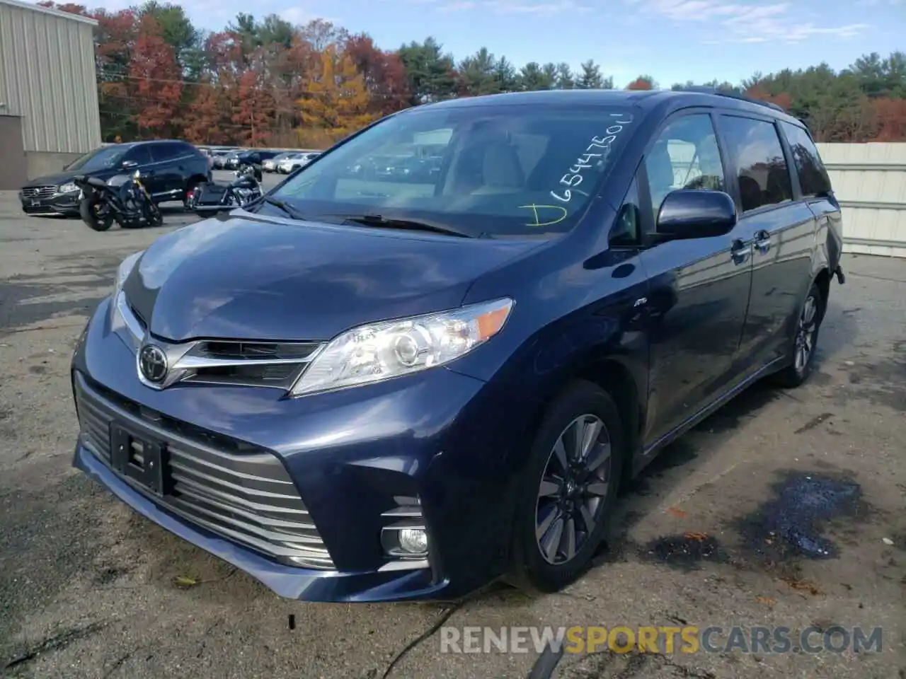 2 Photograph of a damaged car 5TDDZ3DC4LS236584 TOYOTA SIENNA 2020