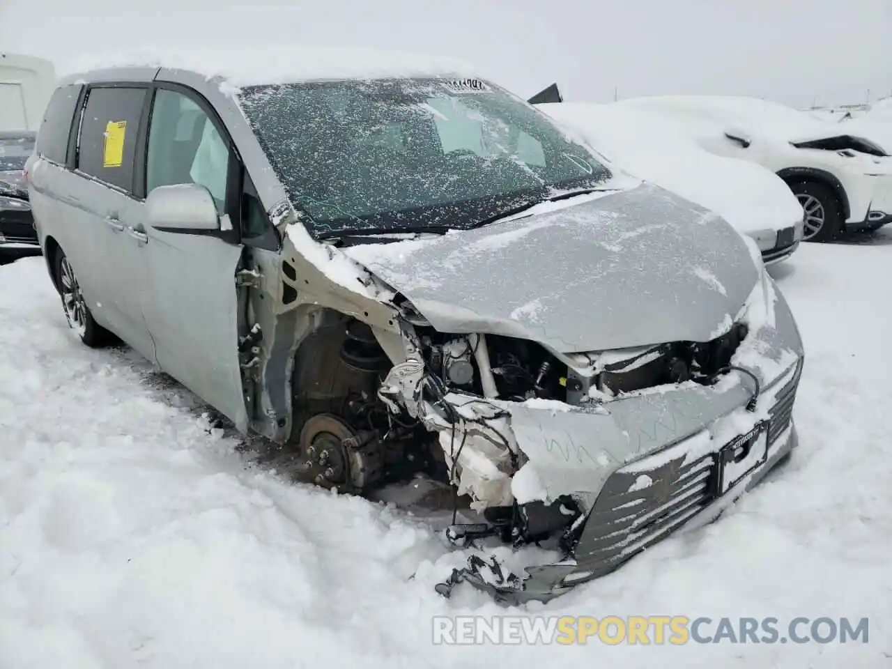 9 Photograph of a damaged car 5TDDZ3DC4LS239159 TOYOTA SIENNA 2020