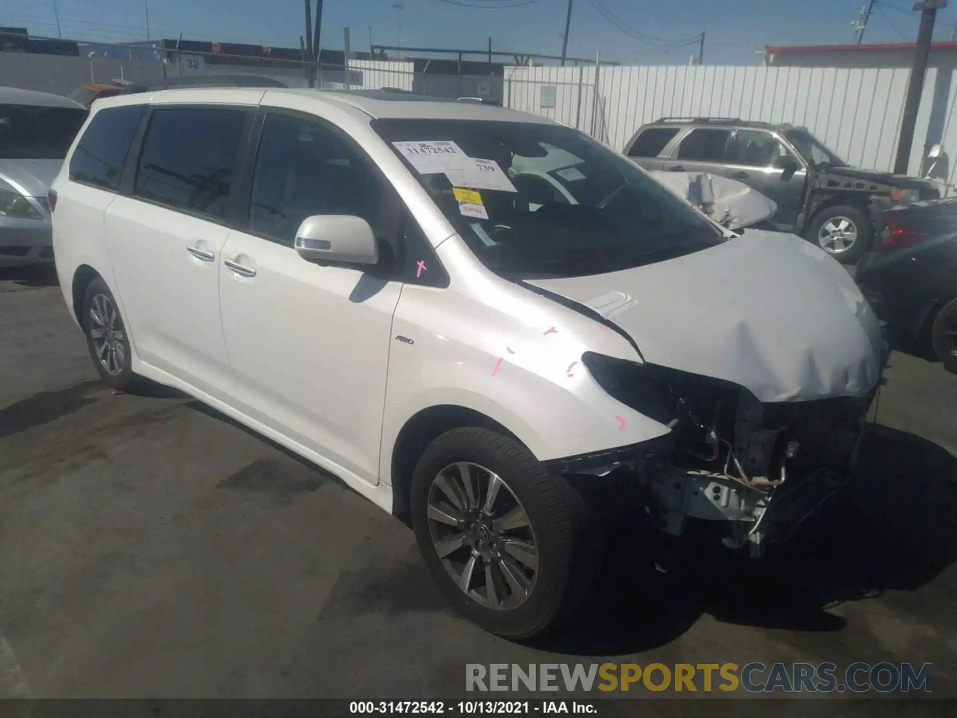 1 Photograph of a damaged car 5TDDZ3DC4LS244006 TOYOTA SIENNA 2020