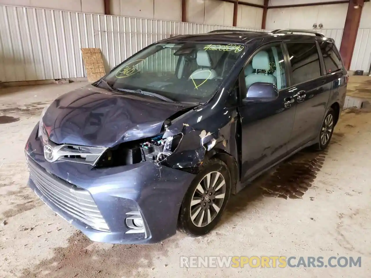 2 Photograph of a damaged car 5TDDZ3DC4LS249576 TOYOTA SIENNA 2020