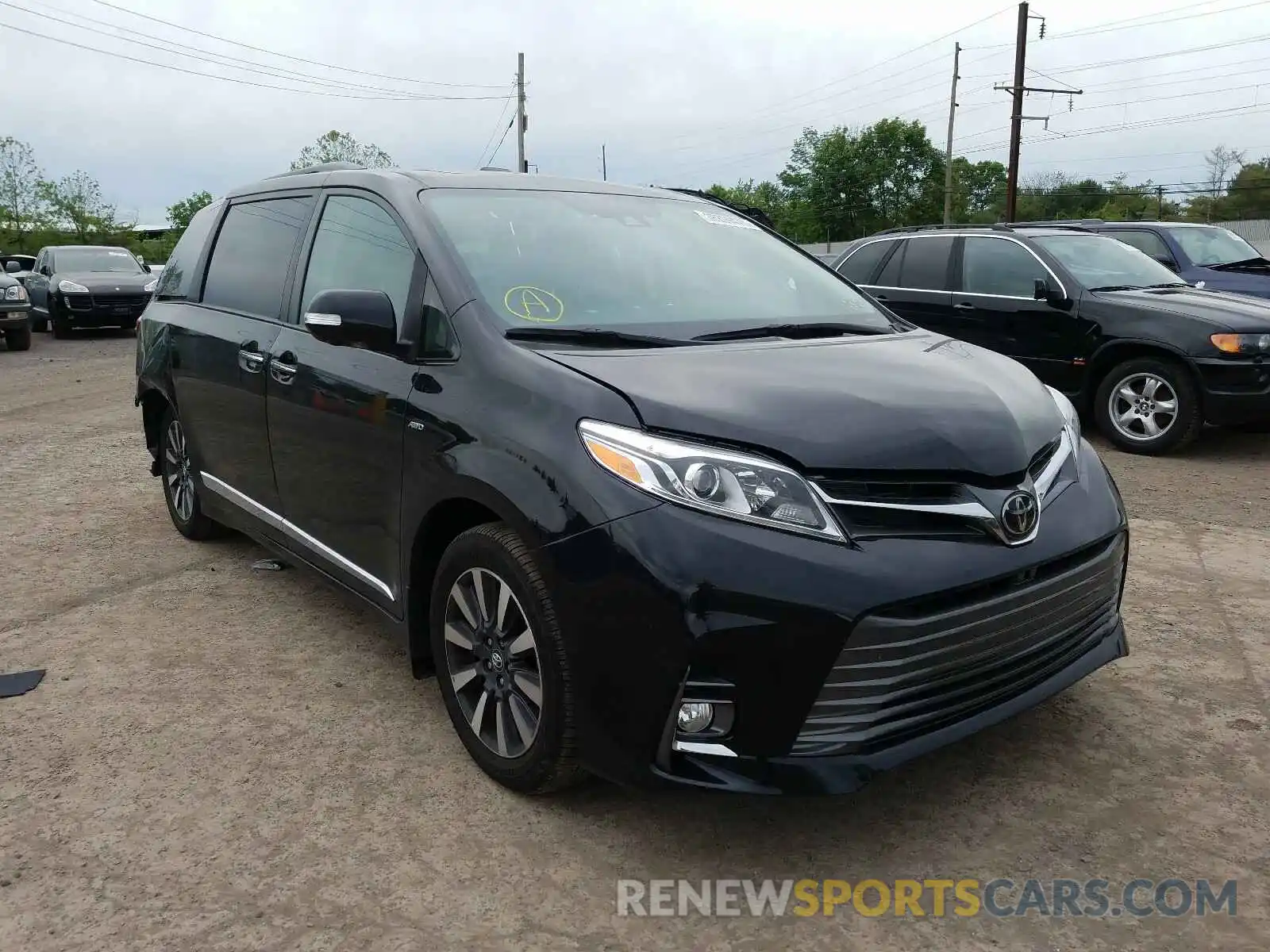 1 Photograph of a damaged car 5TDDZ3DC5LS230728 TOYOTA SIENNA 2020