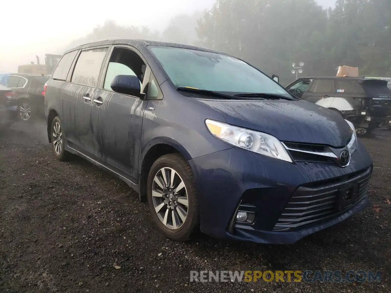 1 Photograph of a damaged car 5TDDZ3DC6LS233363 TOYOTA SIENNA 2020