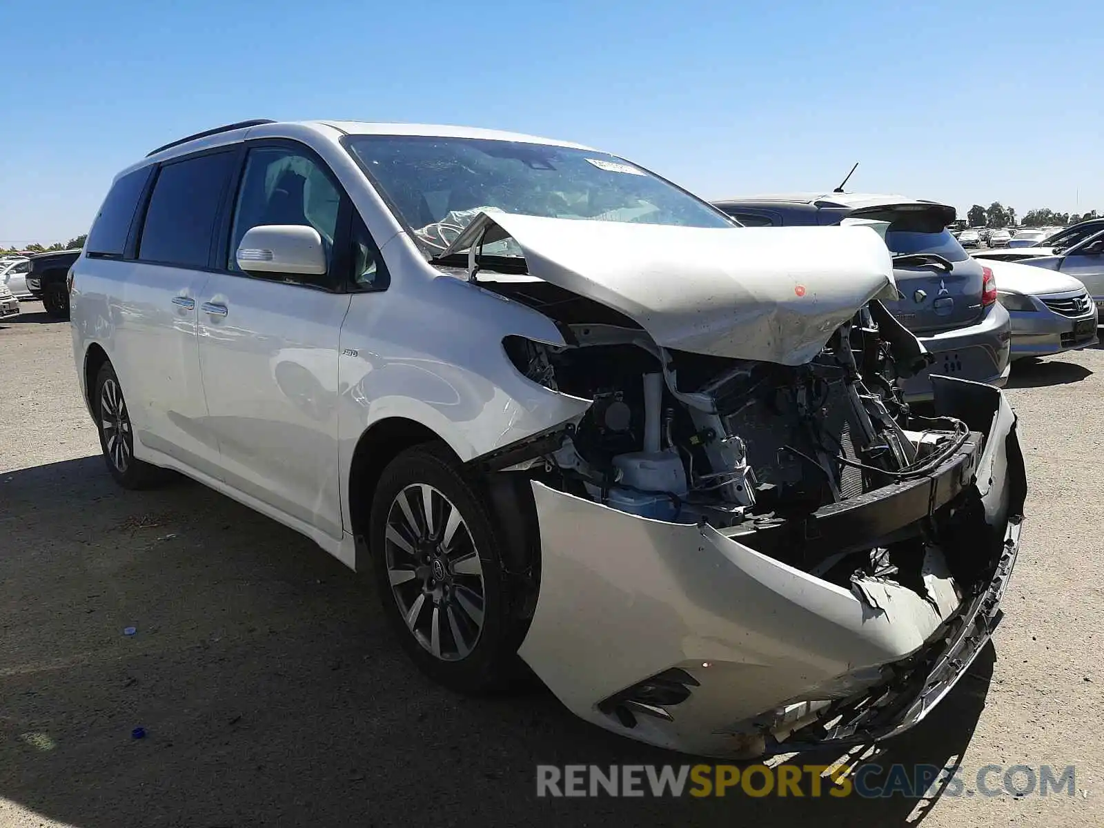 1 Photograph of a damaged car 5TDDZ3DC6LS249773 TOYOTA SIENNA 2020