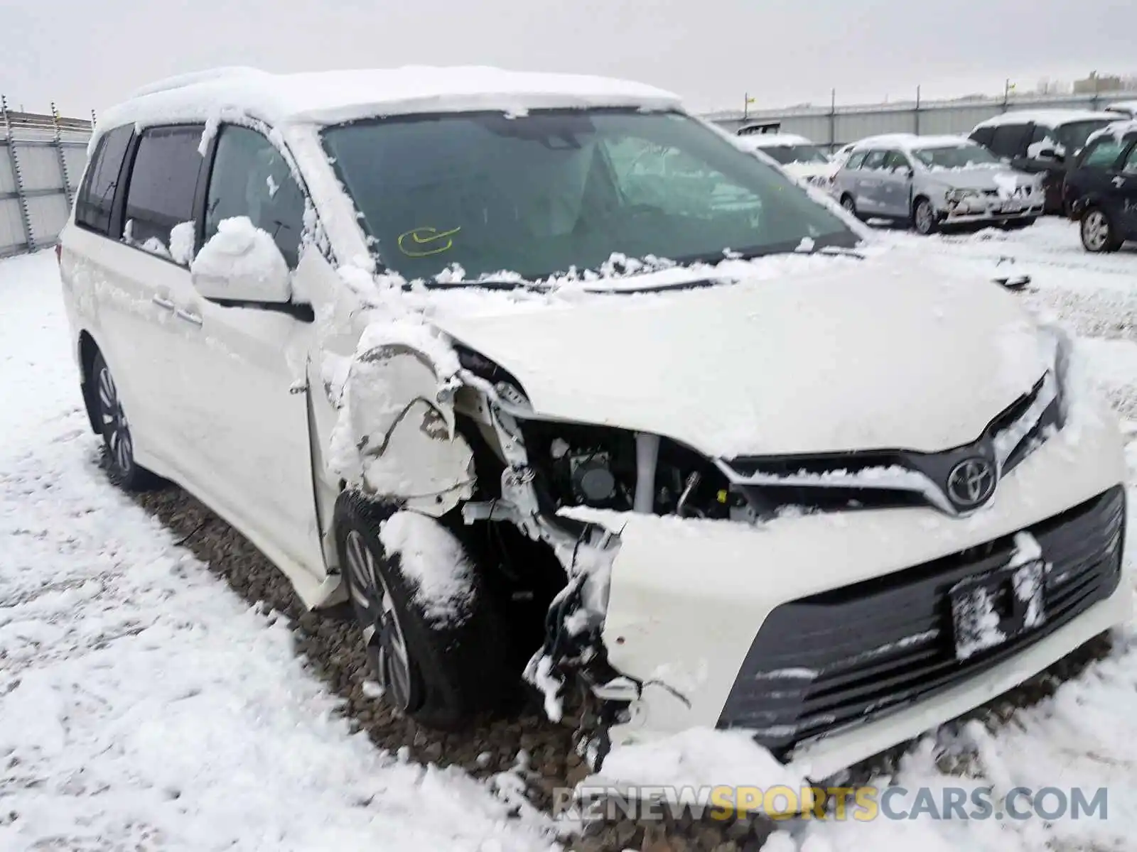 1 Photograph of a damaged car 5TDDZ3DC7LS237518 TOYOTA SIENNA 2020