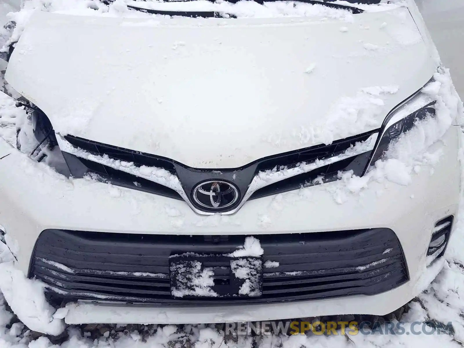 7 Photograph of a damaged car 5TDDZ3DC7LS237518 TOYOTA SIENNA 2020