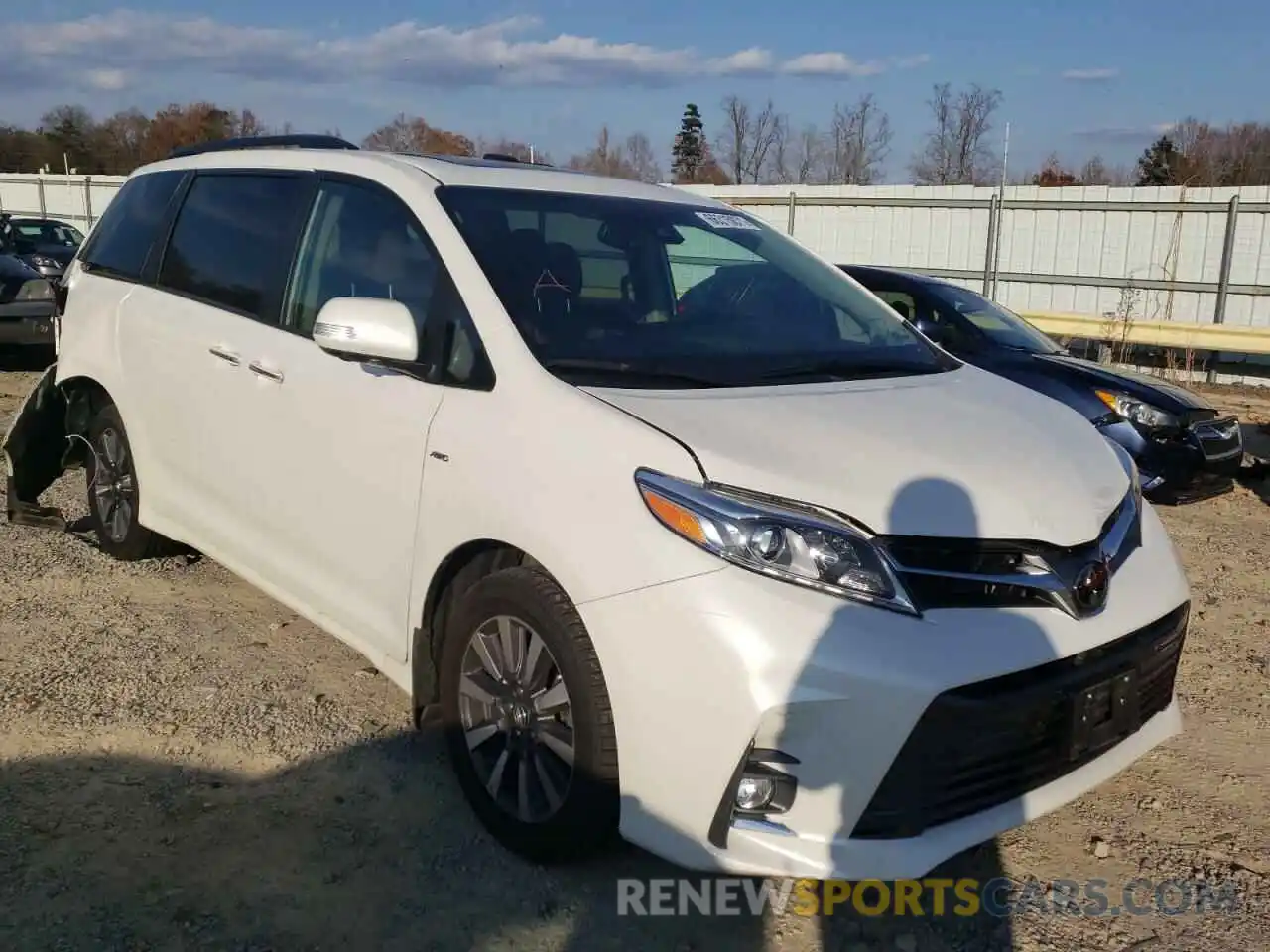 1 Photograph of a damaged car 5TDDZ3DC7LS237924 TOYOTA SIENNA 2020