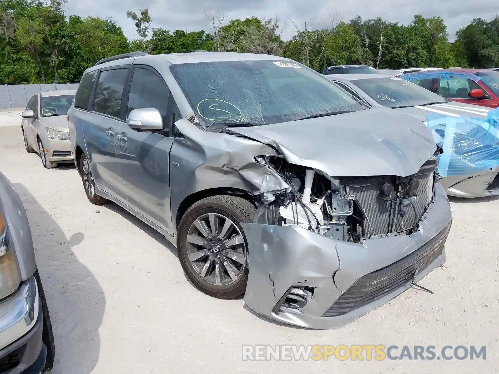 1 Photograph of a damaged car 5TDDZ3DC7LS239785 TOYOTA SIENNA 2020