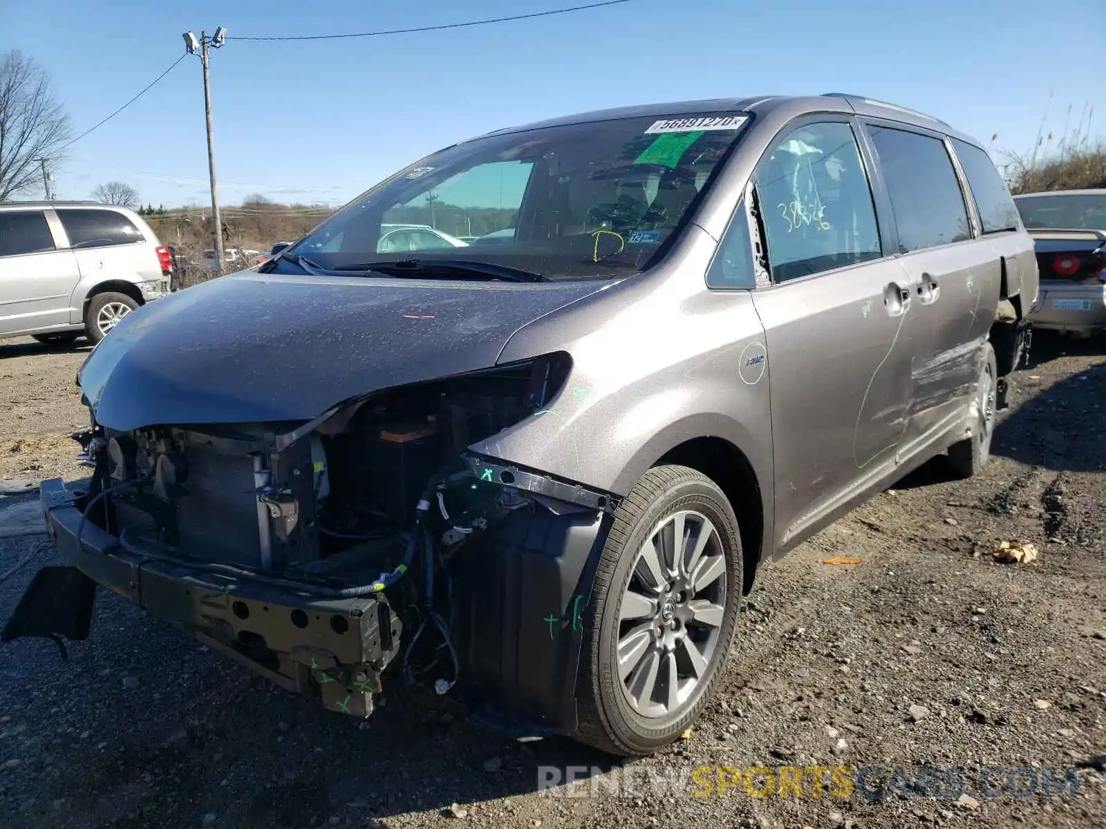 2 Photograph of a damaged car 5TDDZ3DC7LS242427 TOYOTA SIENNA 2020