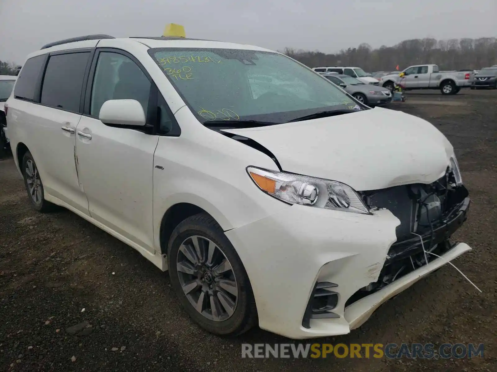 1 Photograph of a damaged car 5TDDZ3DC7LS249653 TOYOTA SIENNA 2020