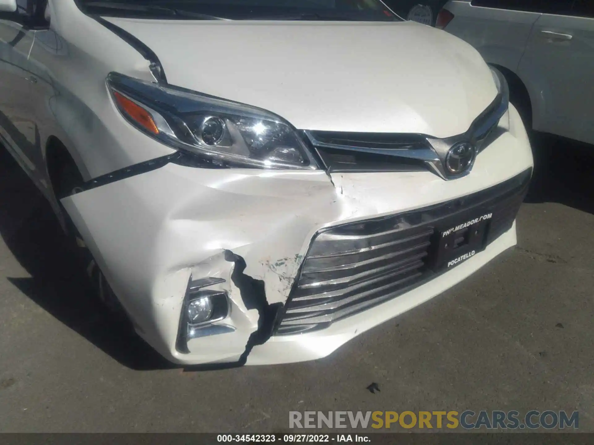 6 Photograph of a damaged car 5TDDZ3DC8LS232537 TOYOTA SIENNA 2020