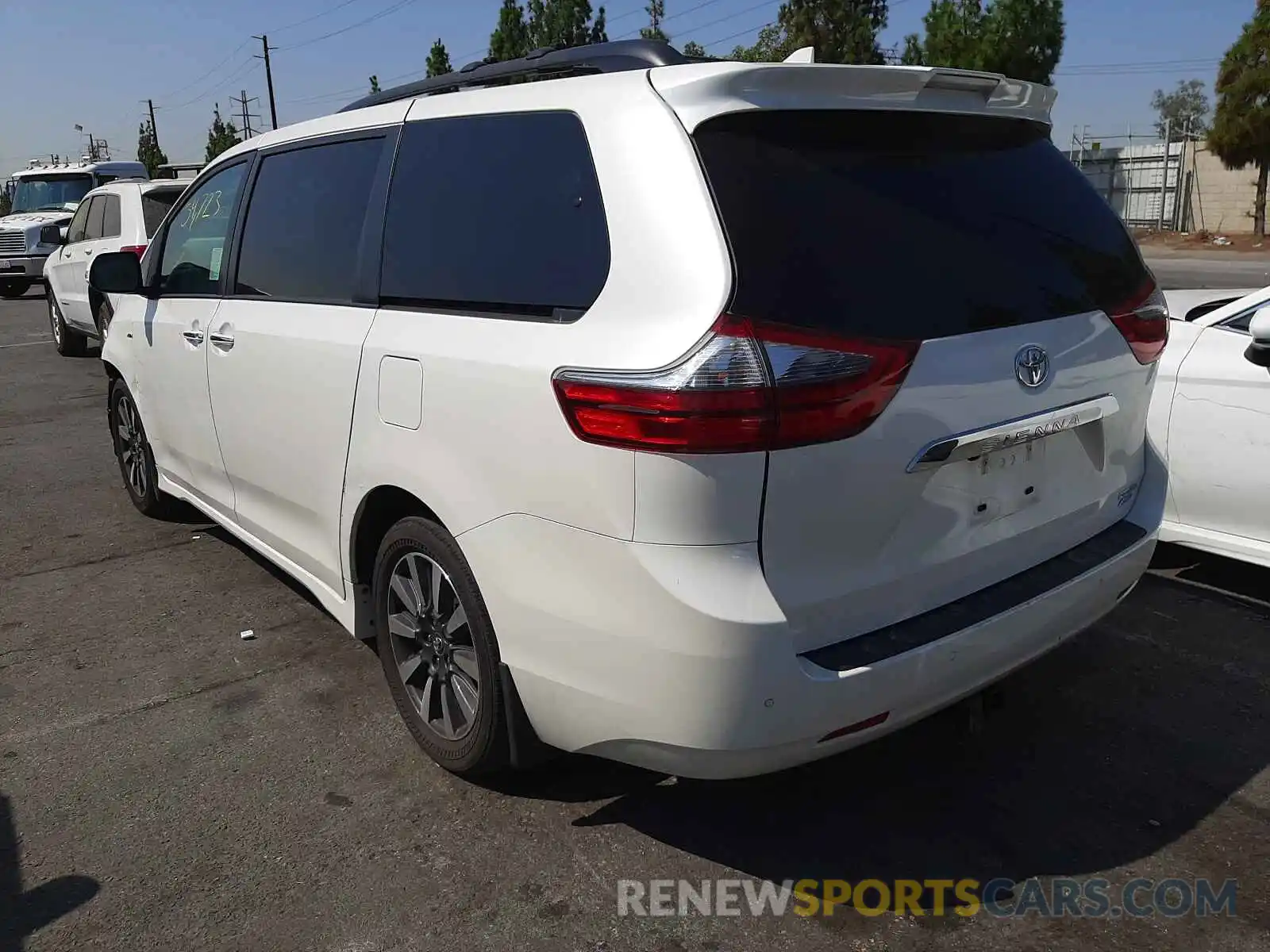 3 Фотография поврежденного автомобиля 5TDDZ3DC8LS236538 TOYOTA SIENNA 2020