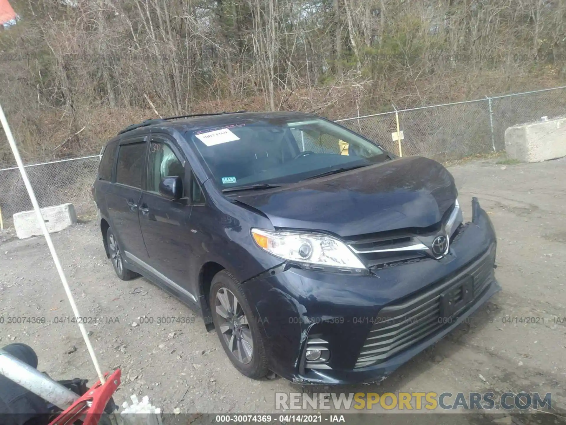 1 Photograph of a damaged car 5TDDZ3DC8LS238998 TOYOTA SIENNA 2020