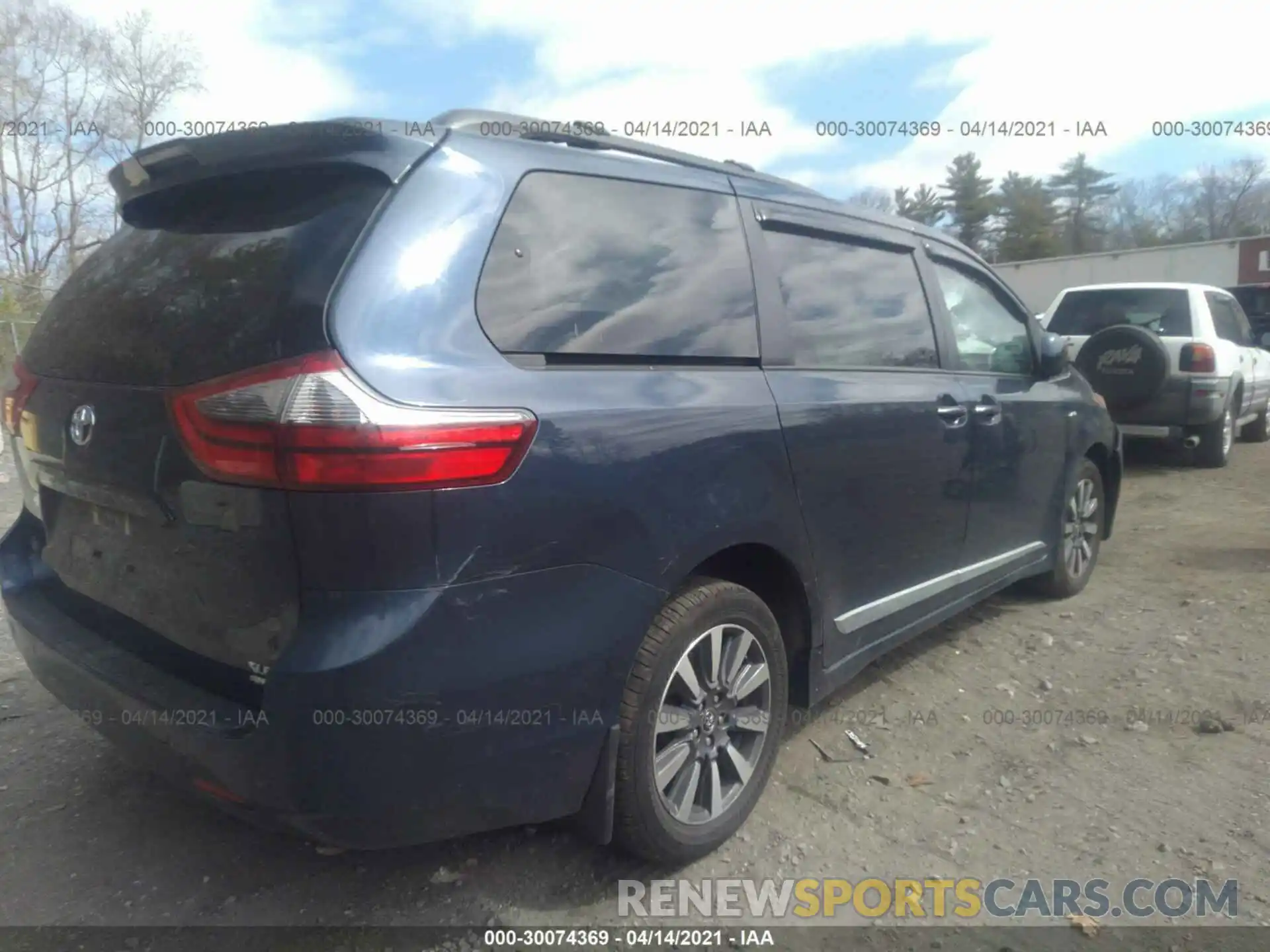 4 Фотография поврежденного автомобиля 5TDDZ3DC8LS238998 TOYOTA SIENNA 2020