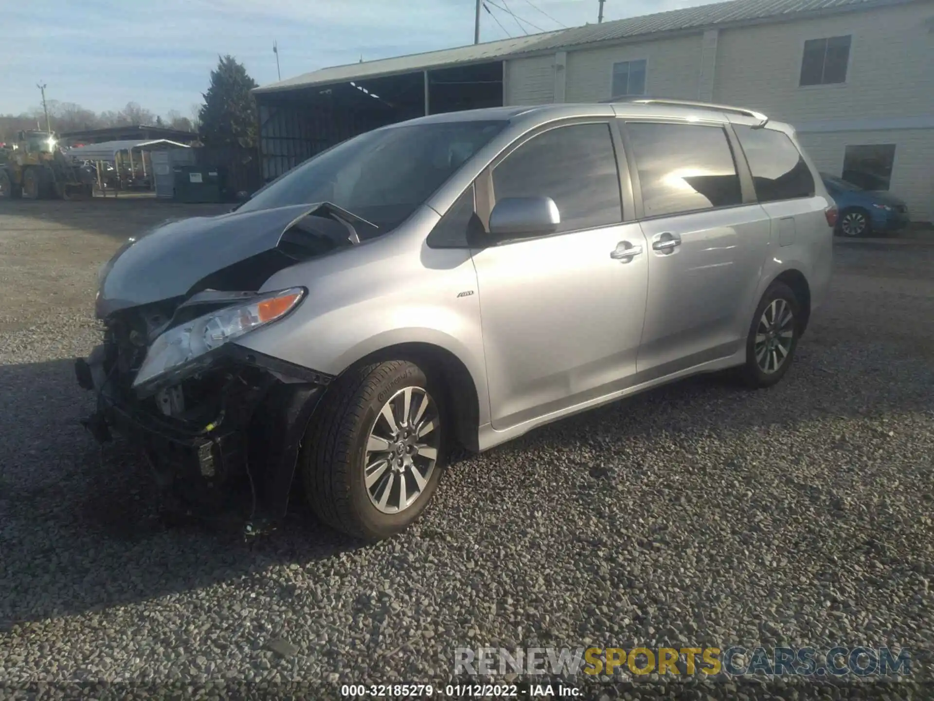 2 Photograph of a damaged car 5TDDZ3DC8LS244820 TOYOTA SIENNA 2020