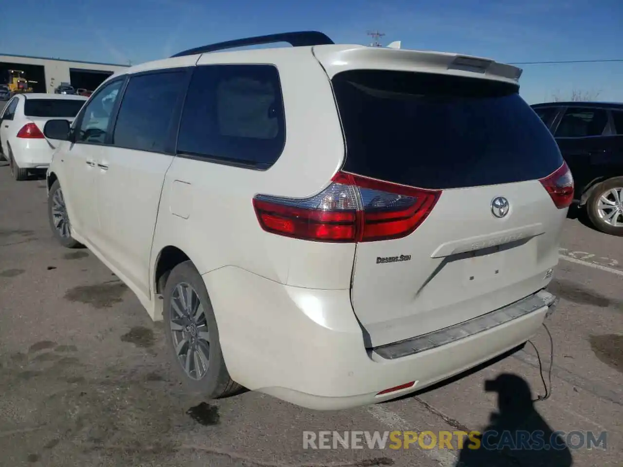 3 Фотография поврежденного автомобиля 5TDDZ3DC8LS250696 TOYOTA SIENNA 2020