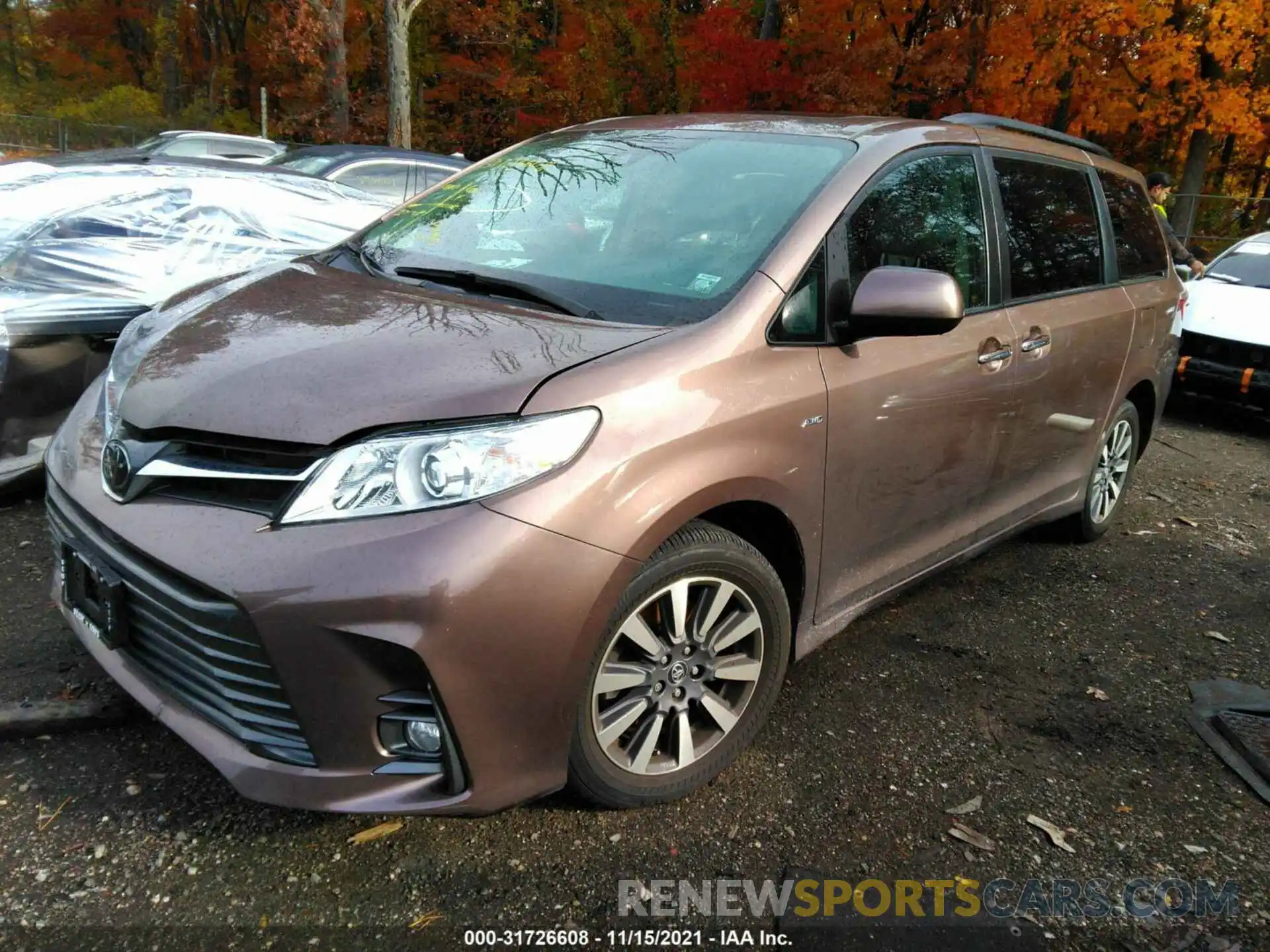 2 Photograph of a damaged car 5TDDZ3DC9LS235835 TOYOTA SIENNA 2020