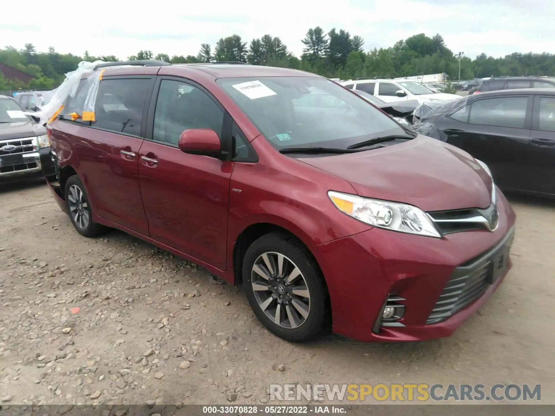 1 Photograph of a damaged car 5TDDZ3DC9LS236354 TOYOTA SIENNA 2020