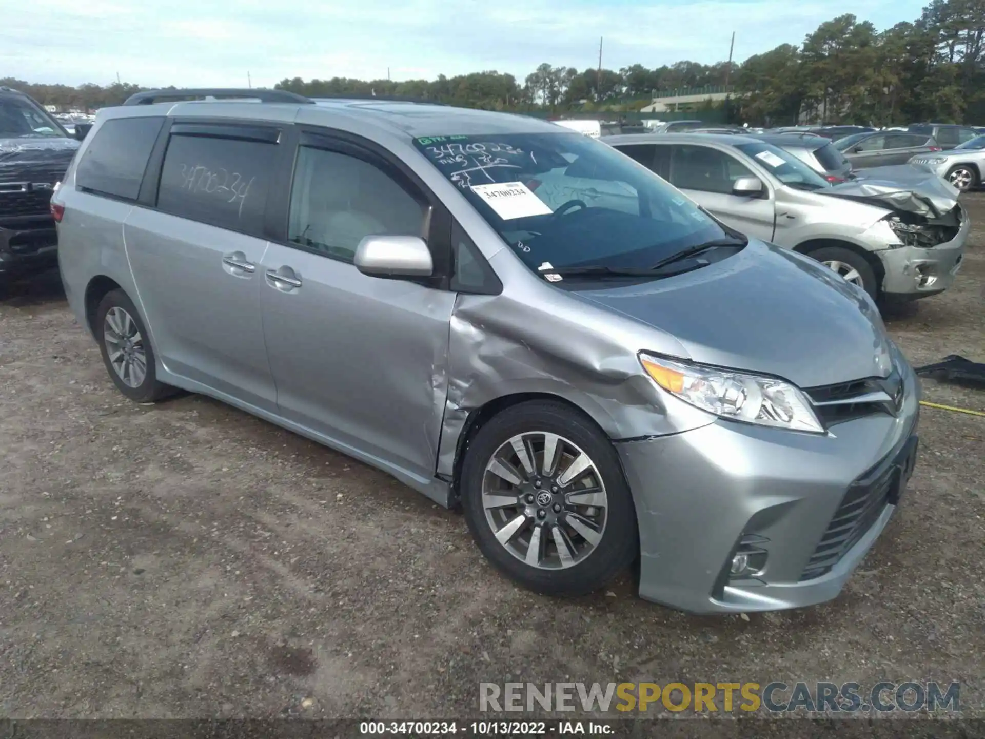 1 Photograph of a damaged car 5TDDZ3DC9LS252067 TOYOTA SIENNA 2020