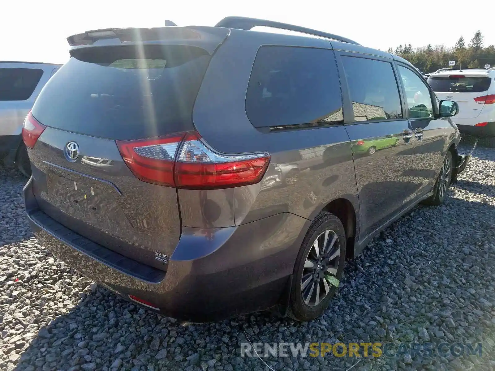 4 Фотография поврежденного автомобиля 5TDDZ3DCXLS230952 TOYOTA SIENNA 2020