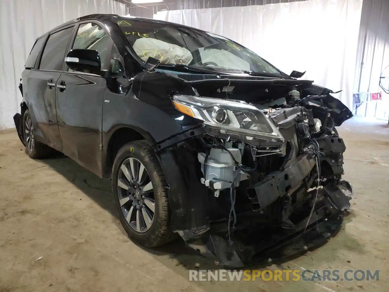 1 Photograph of a damaged car 5TDDZ3DCXLS238498 TOYOTA SIENNA 2020