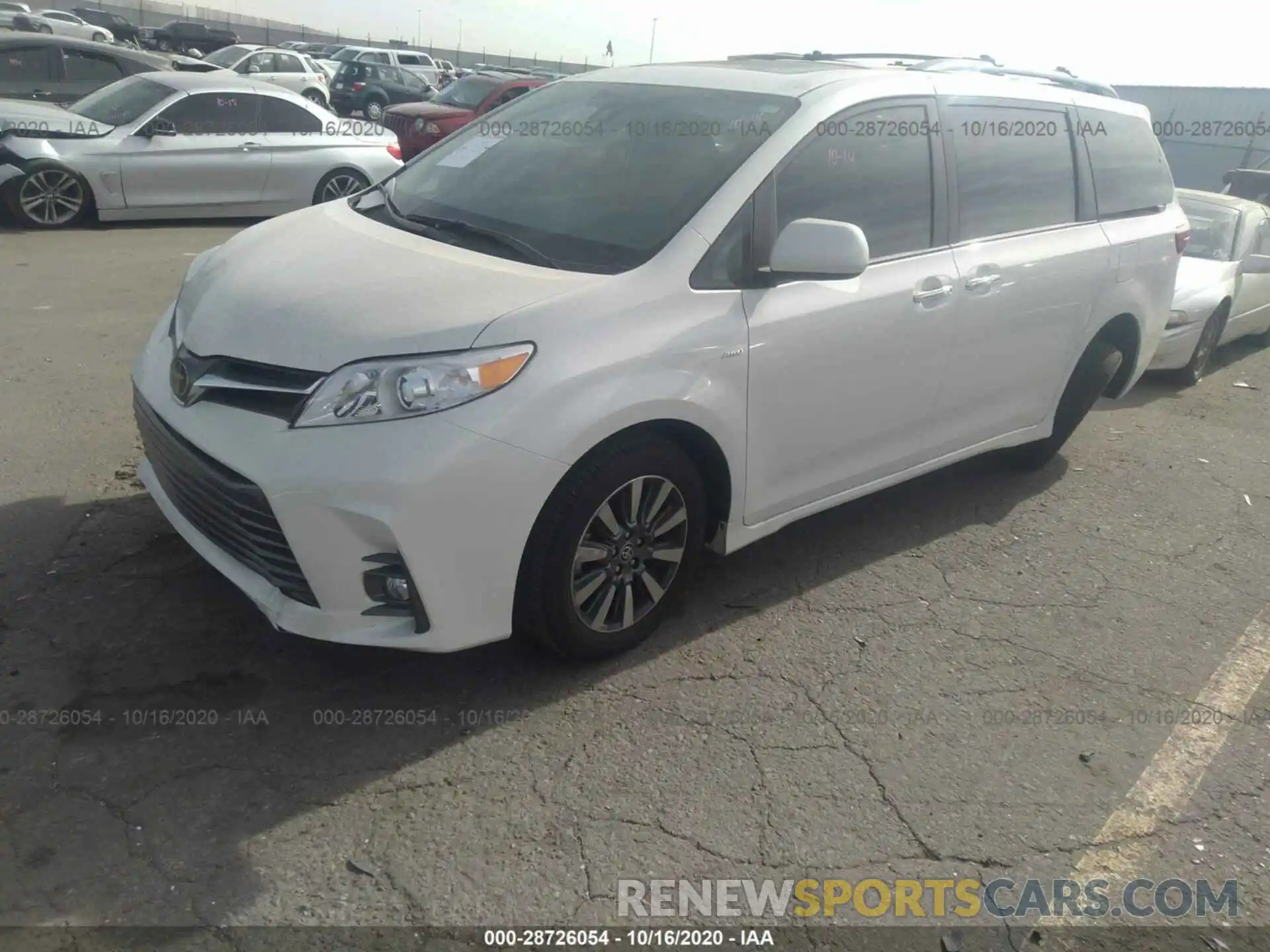 2 Photograph of a damaged car 5TDDZ3DCXLS250053 TOYOTA SIENNA 2020