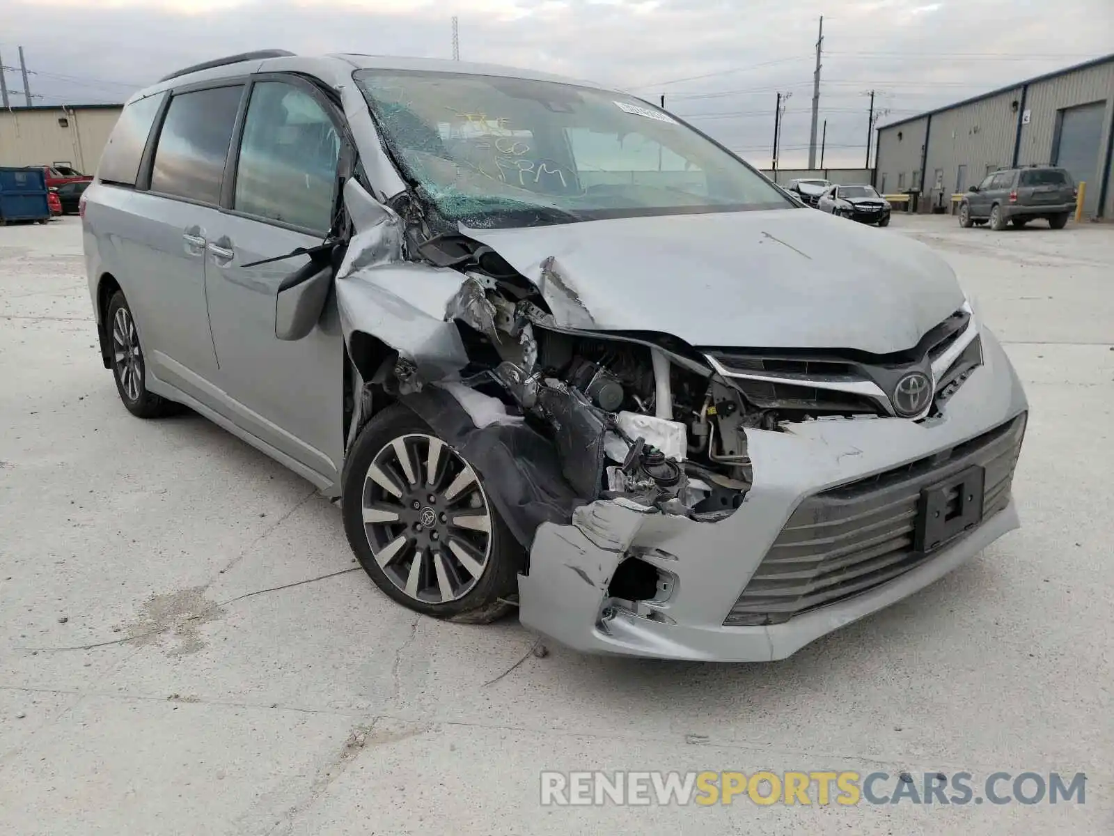 1 Photograph of a damaged car 5TDDZ3DCXLS252210 TOYOTA SIENNA 2020