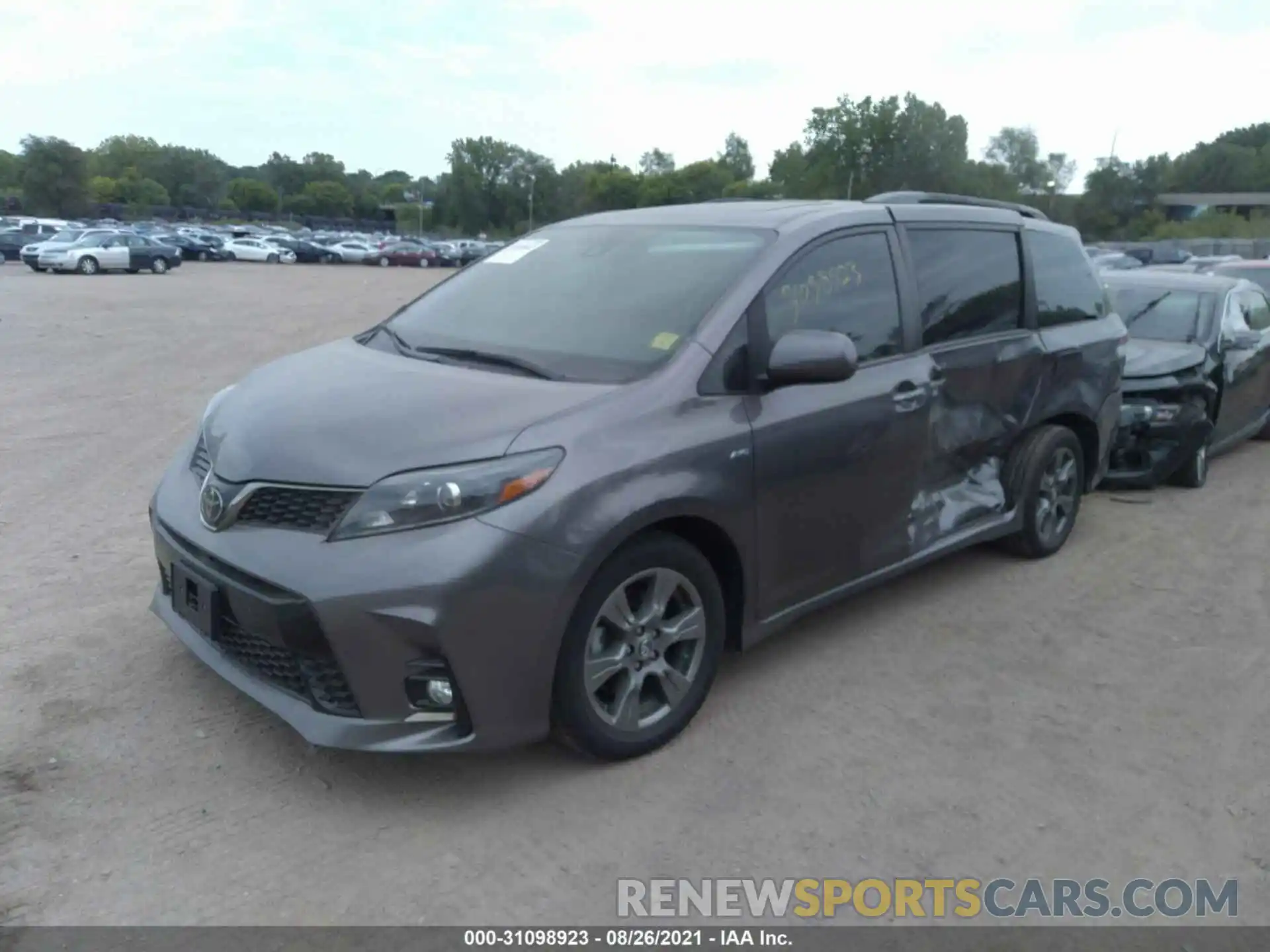 2 Photograph of a damaged car 5TDEZ3DC2LS235468 TOYOTA SIENNA 2020