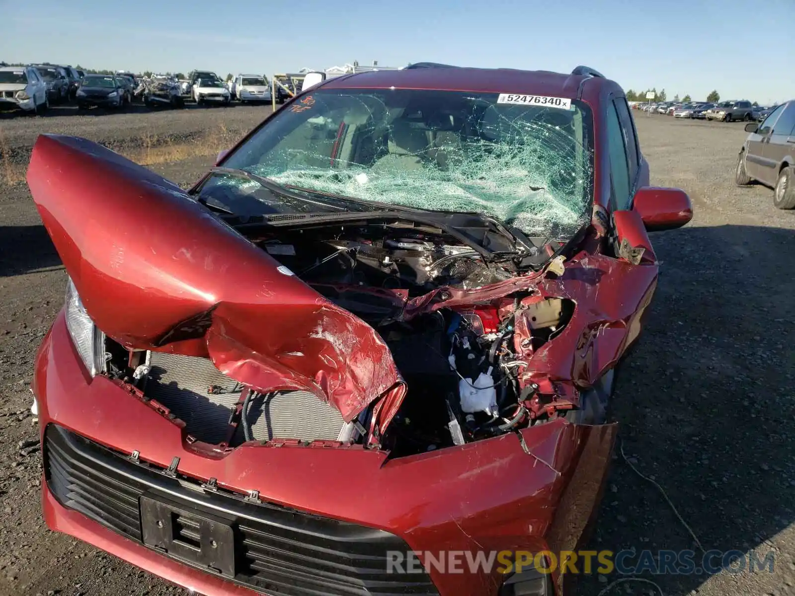 9 Photograph of a damaged car 5TDJZ3DC2LS228731 TOYOTA SIENNA 2020