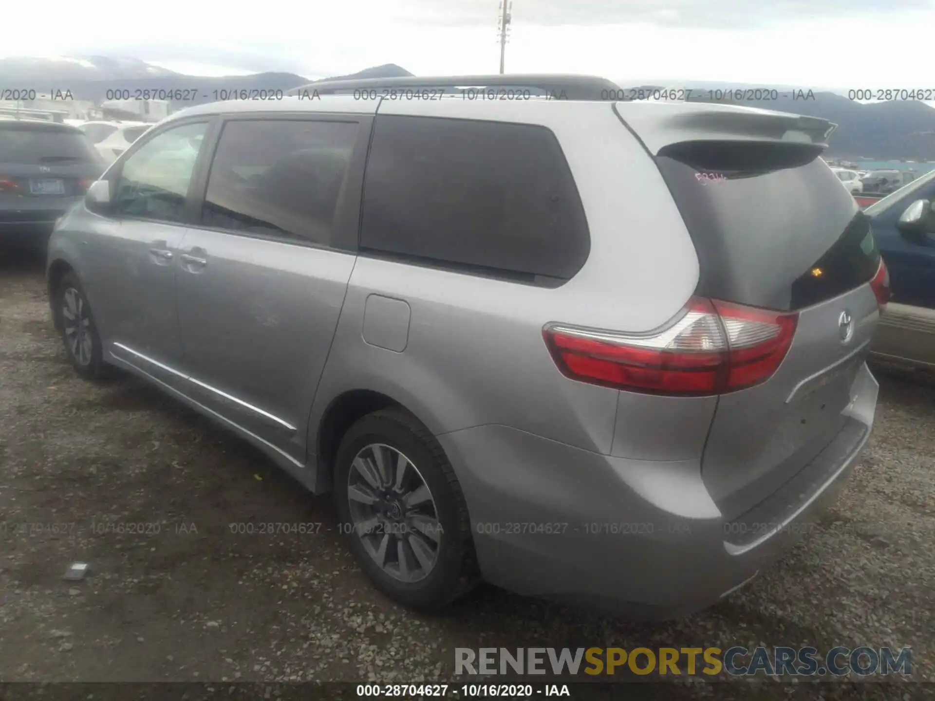 3 Photograph of a damaged car 5TDJZ3DC2LS249451 TOYOTA SIENNA 2020