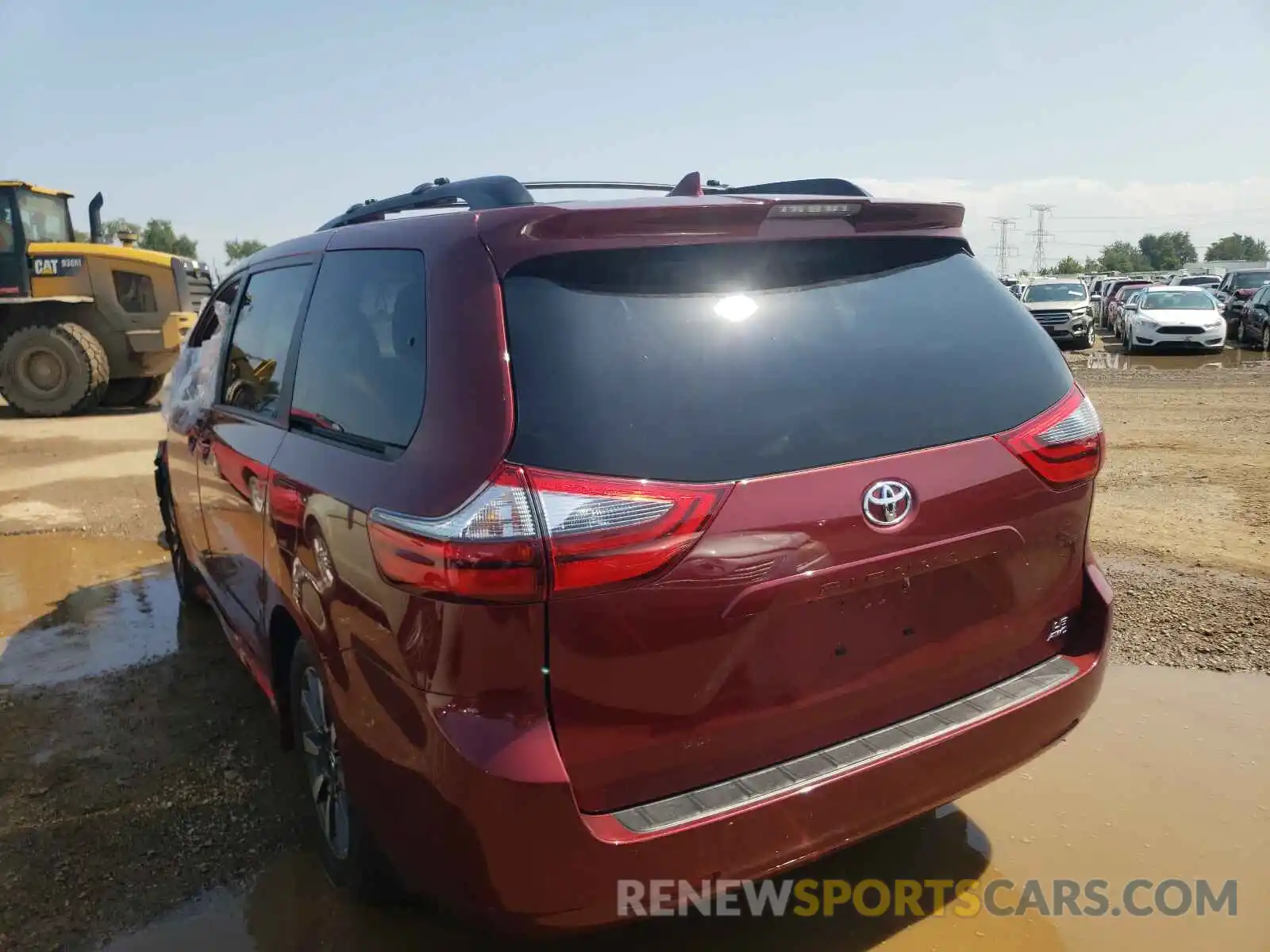 3 Photograph of a damaged car 5TDJZ3DC5LS234510 TOYOTA SIENNA 2020