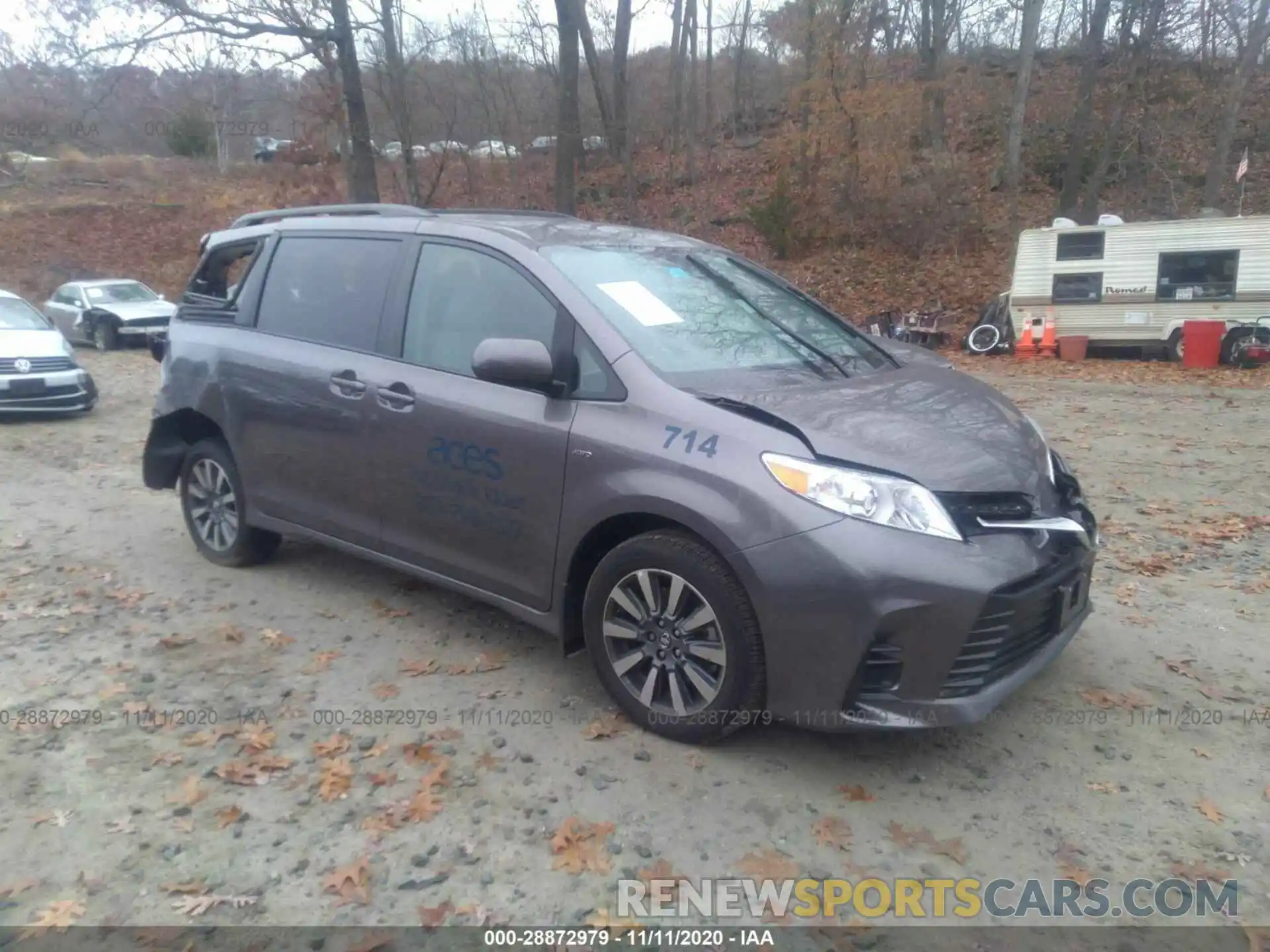 1 Photograph of a damaged car 5TDJZ3DC5LS242297 TOYOTA SIENNA 2020